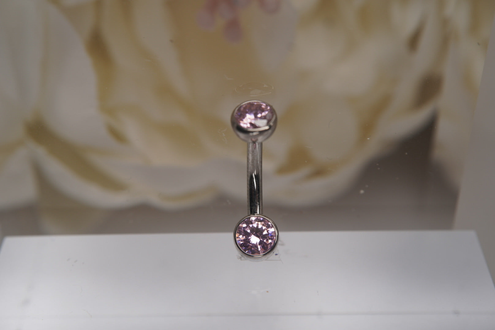 Pink Crystal Navel in a Bezel Setting (4mm/4mm)