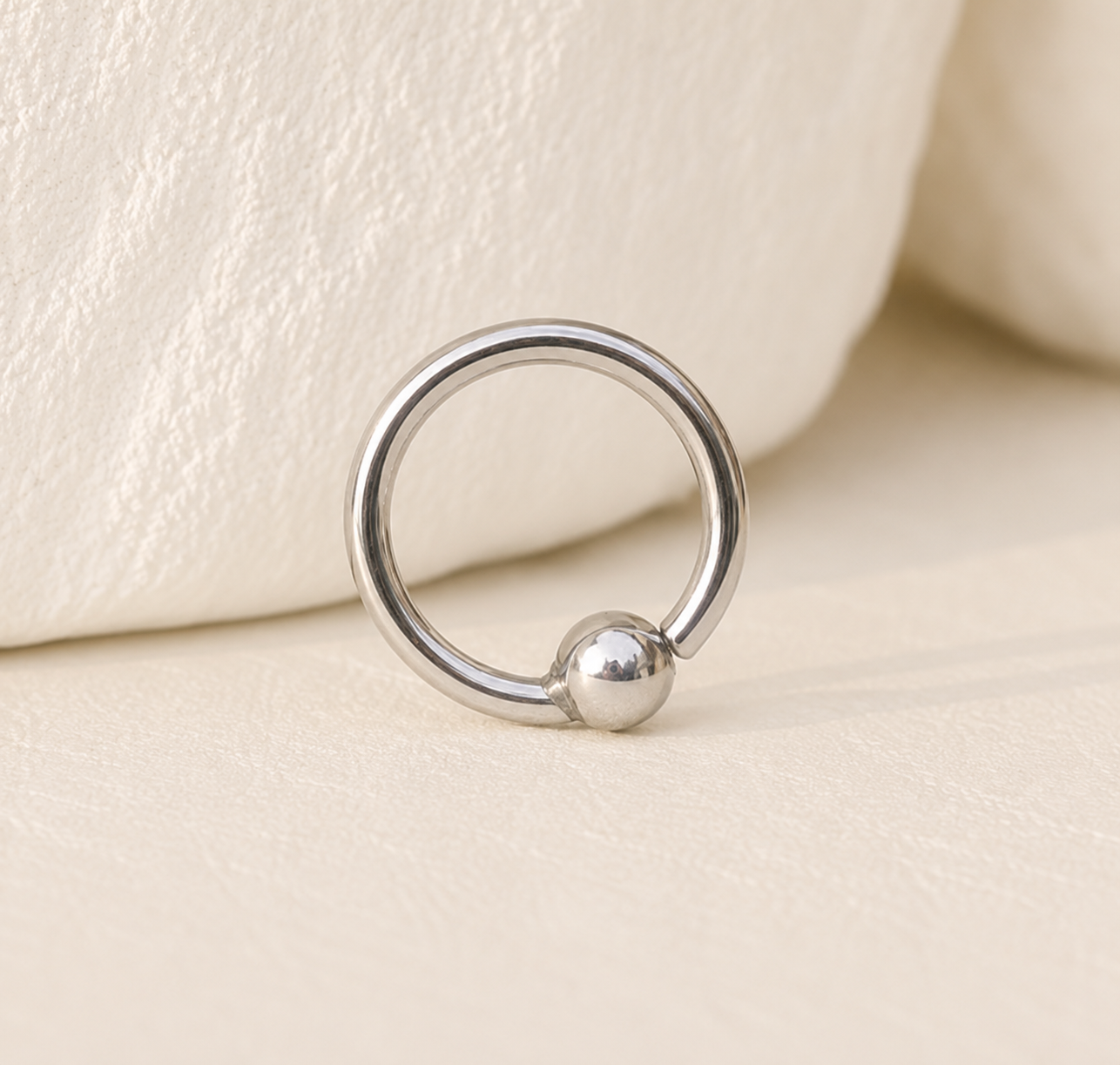 Fixed Bead Ring in Titanium
