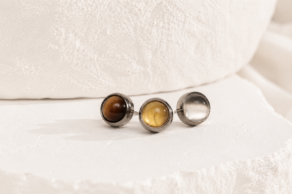 Natural Stones in Titanium