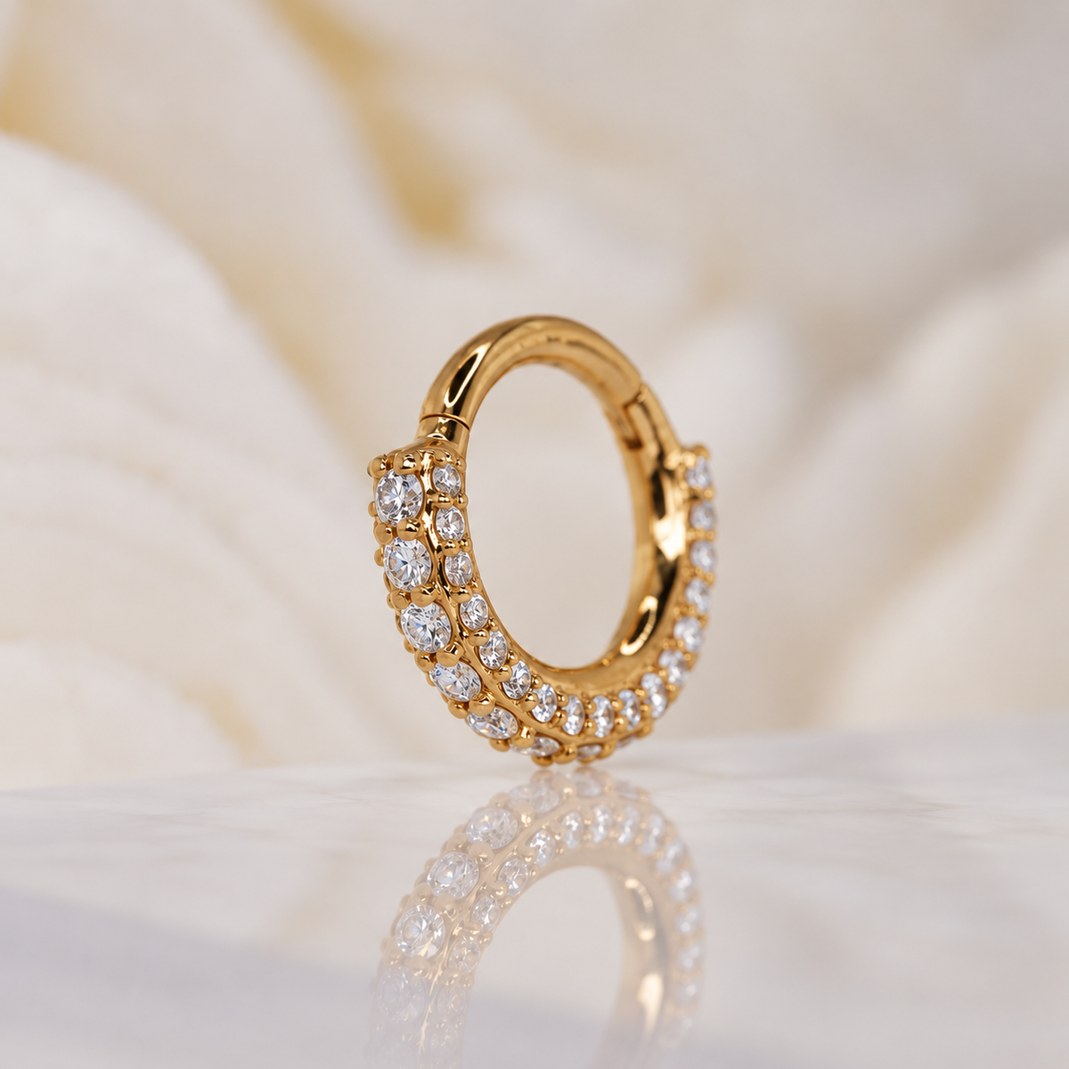 18k Yellow Gold "Charis" Clicker