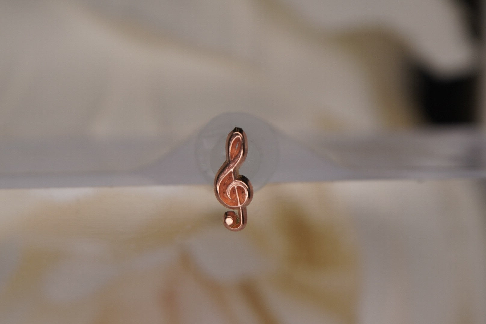 G Clef Music Note in Gold