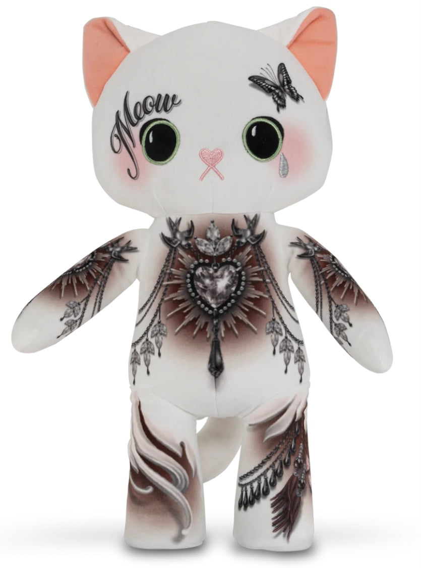 Omnia the Clairvoyant Kitty