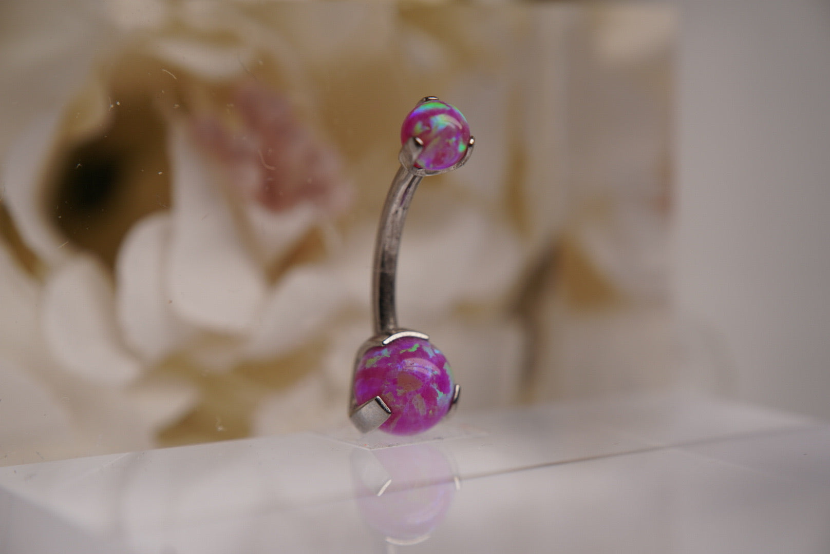 3-Prong Navel with Magenta Opals in 14g