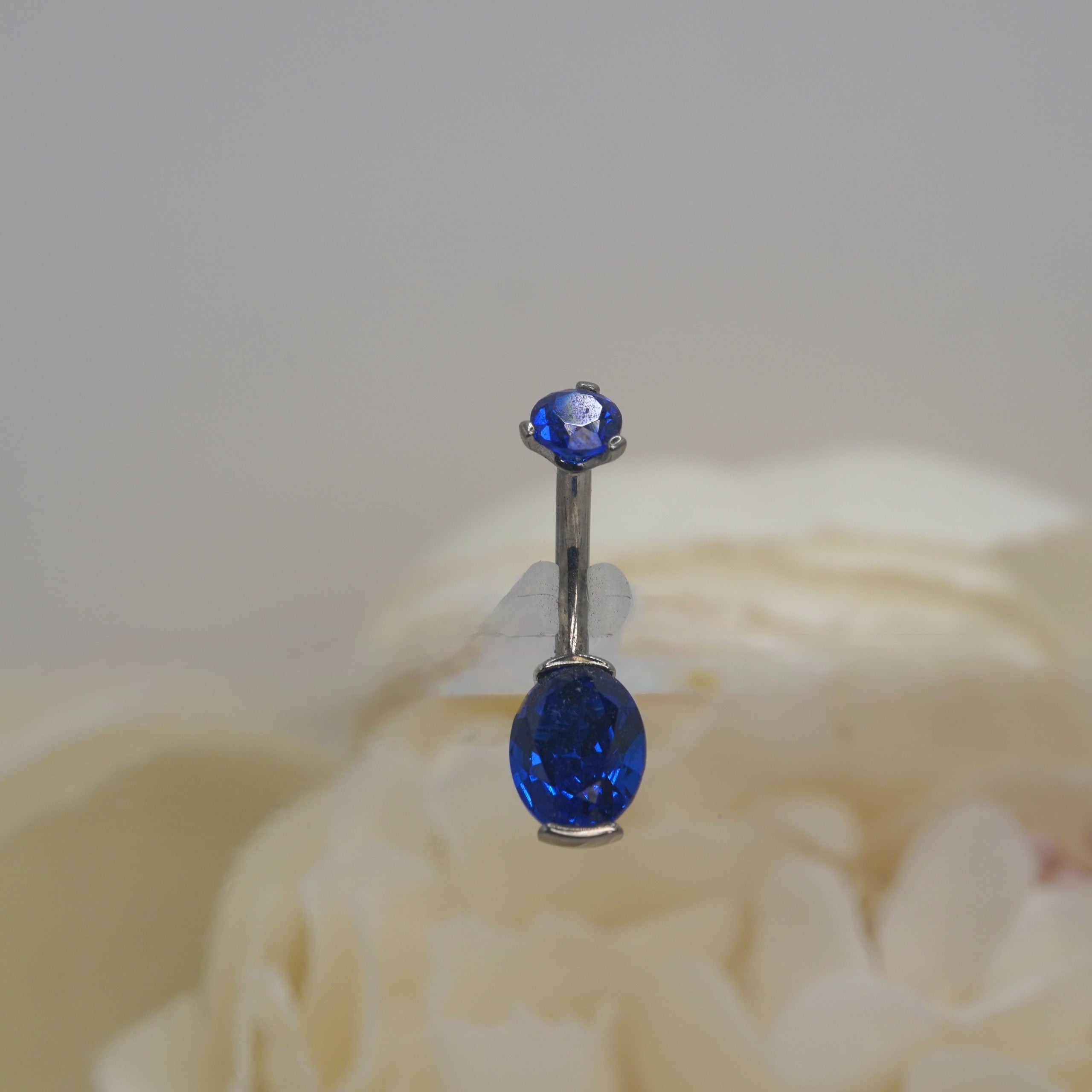 Sapphire 2-Prong Navel