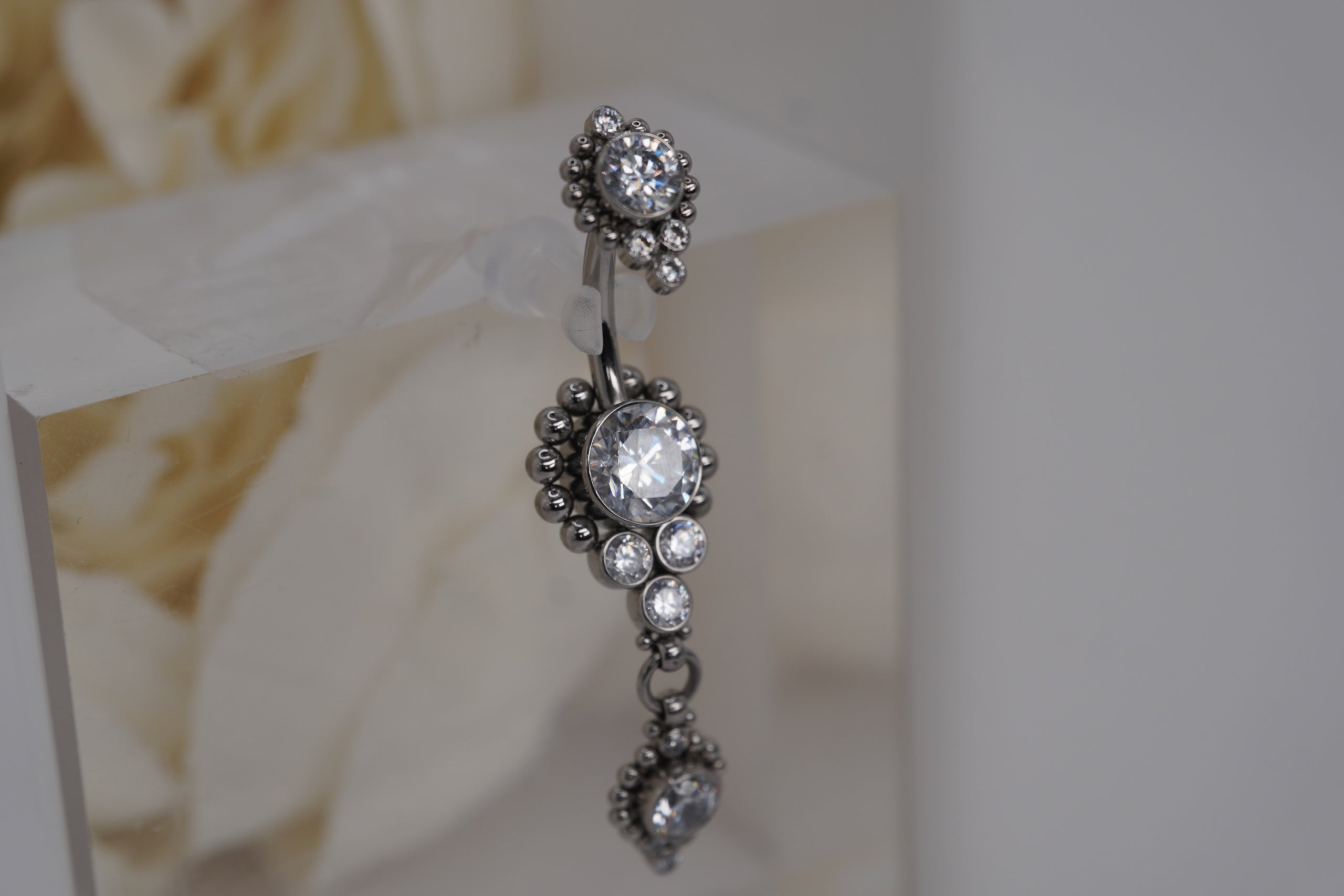 Veil Navel