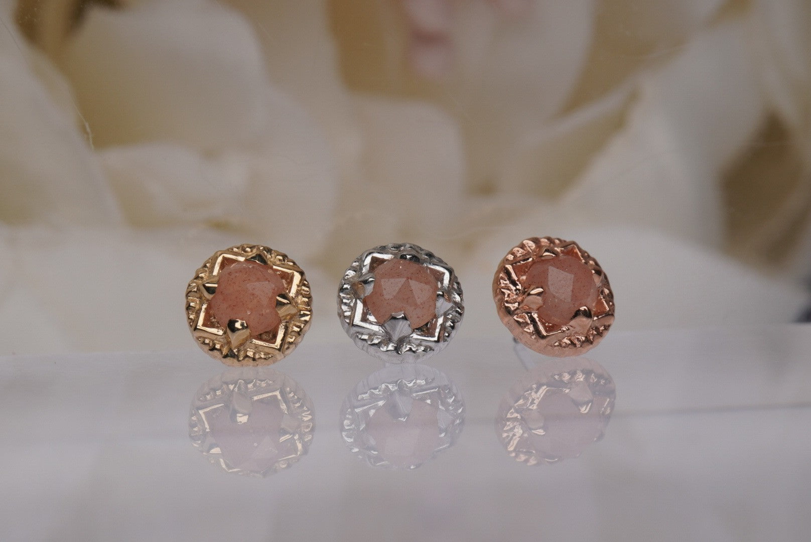 Omega 24 with Oregon Sunstone