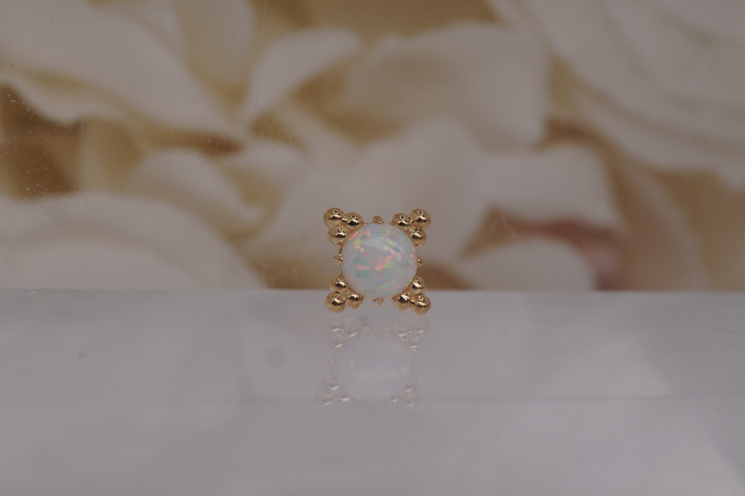 Mama Mia with White Opal