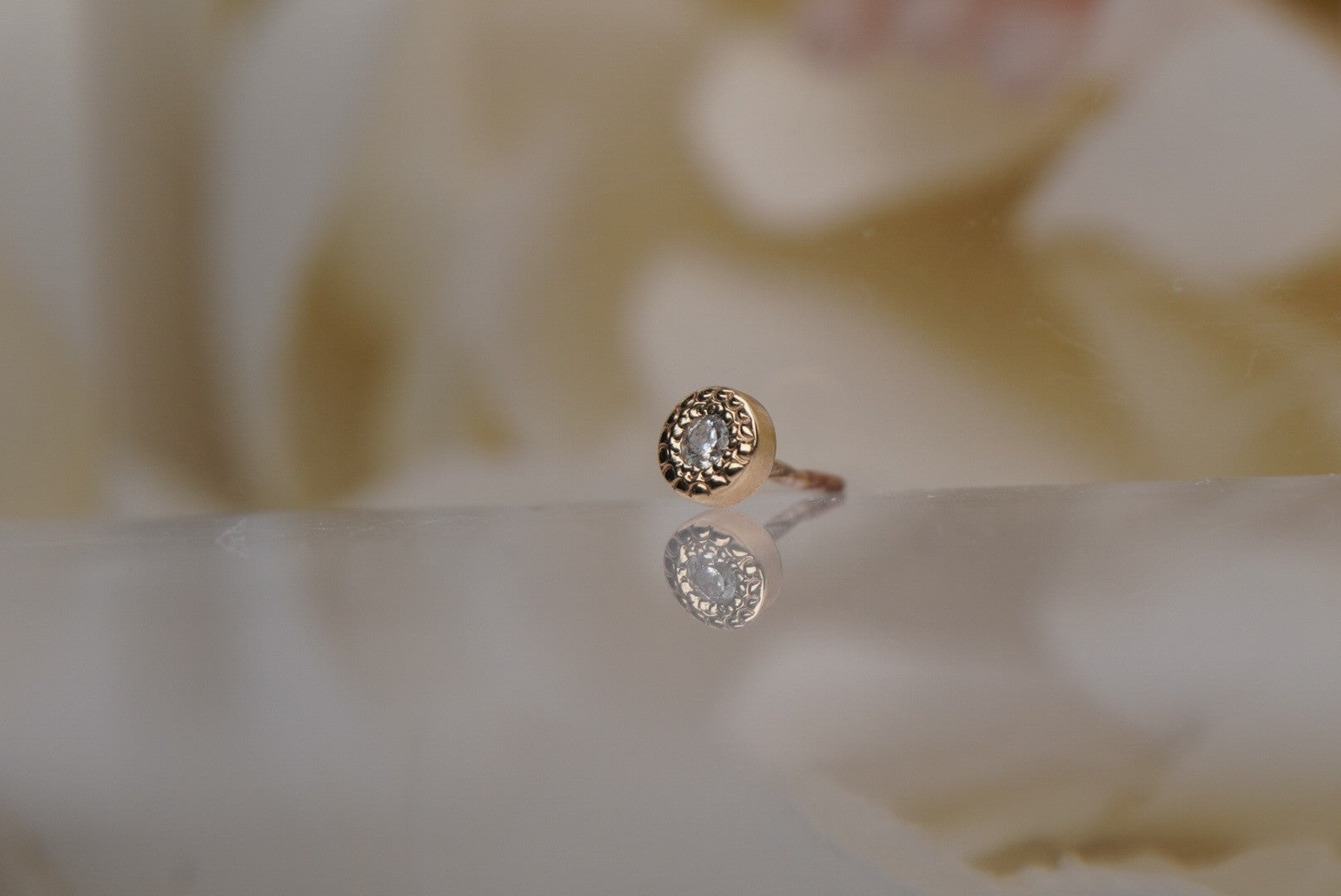 Single Gem Pave Circle 2.5mm
