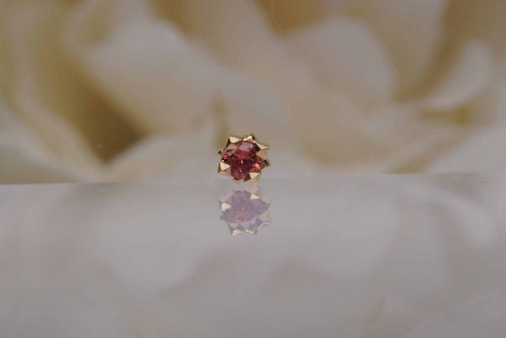 Stella with Orange Sapphire