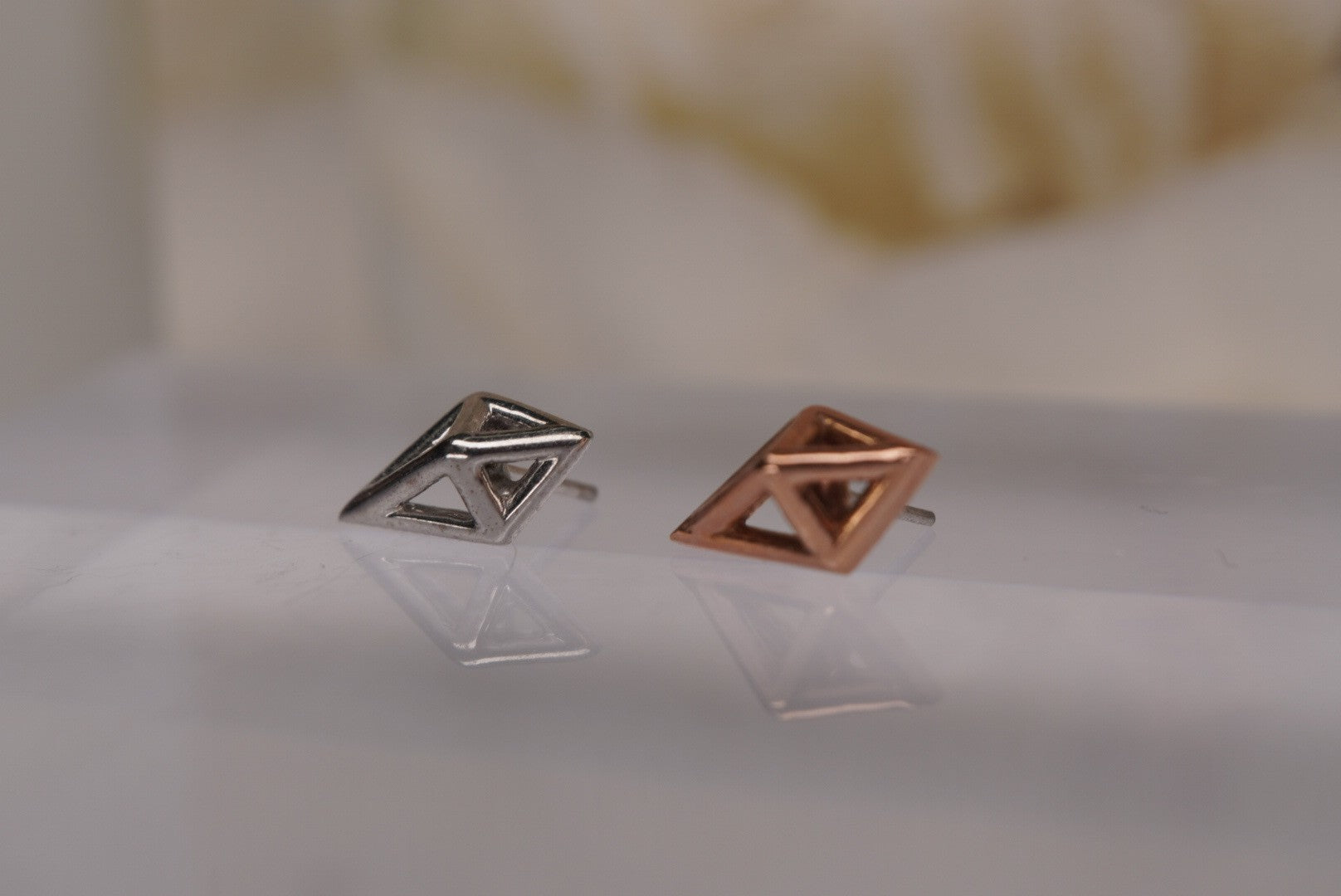 Diamond Cube in Gold