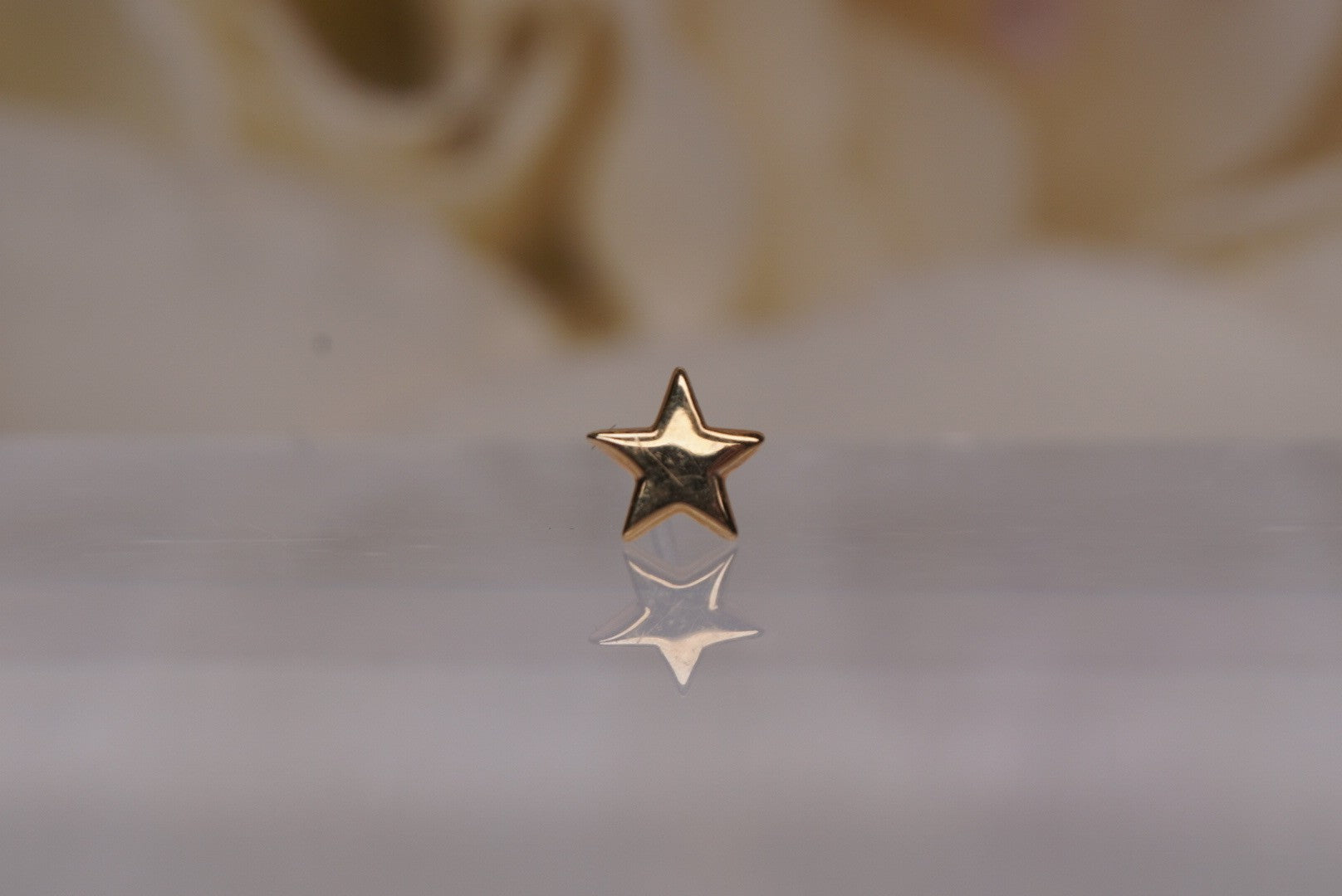 Star in Gold- Threadless