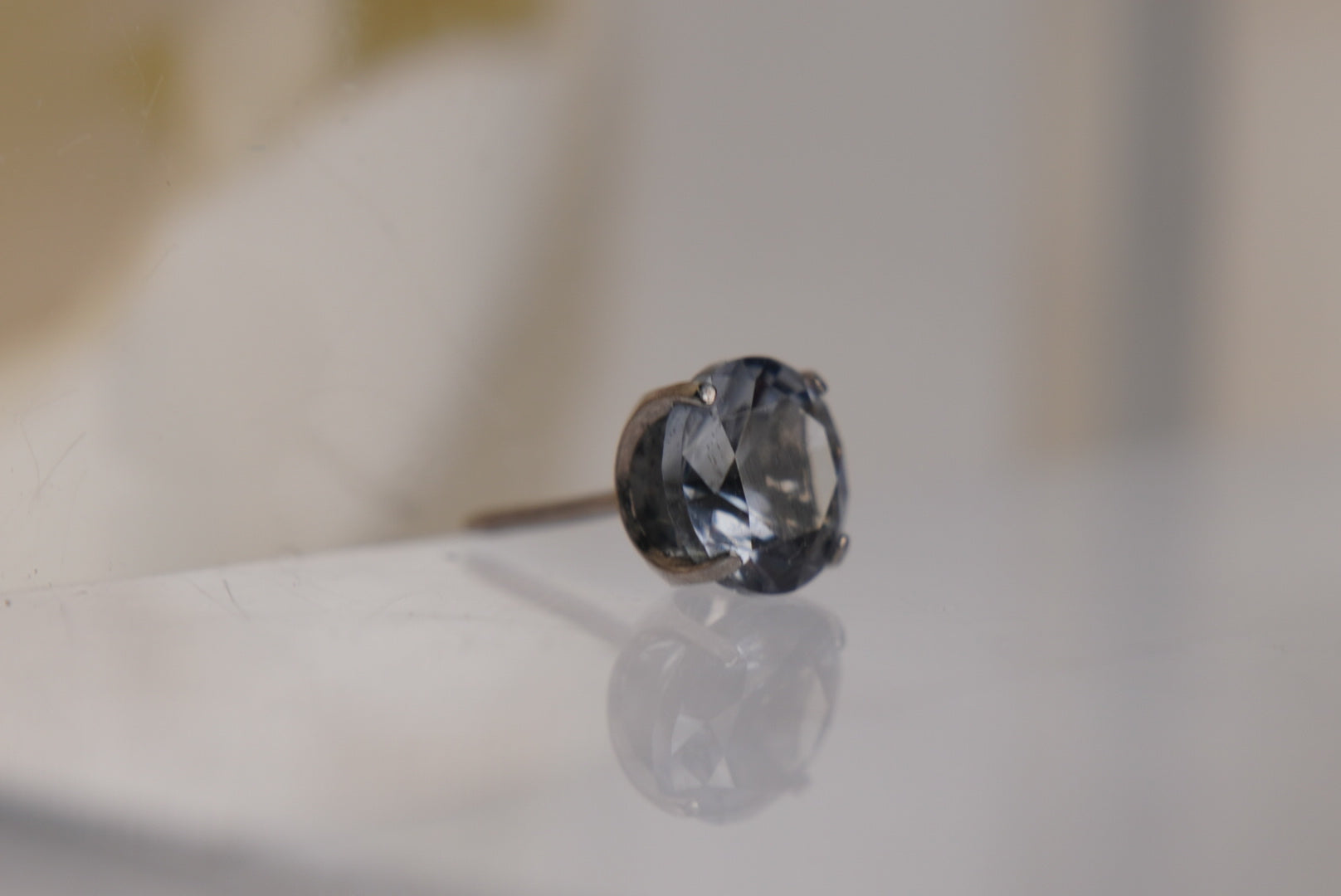 Ocean Grey Crystal Prong