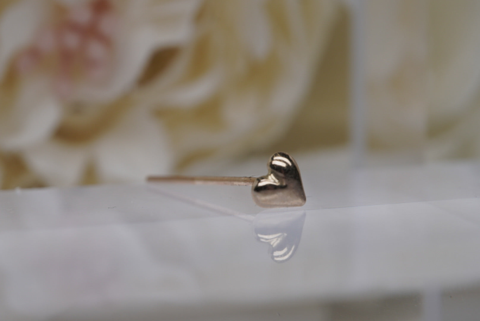 Heart Nostril Screw in Yellow Gold- 5mm