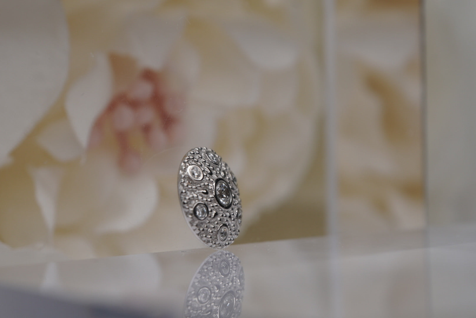 Tikal in White Gold
