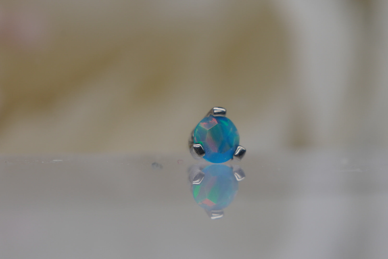 2.5mm Teal Opal Faceted Prong- 16/18g