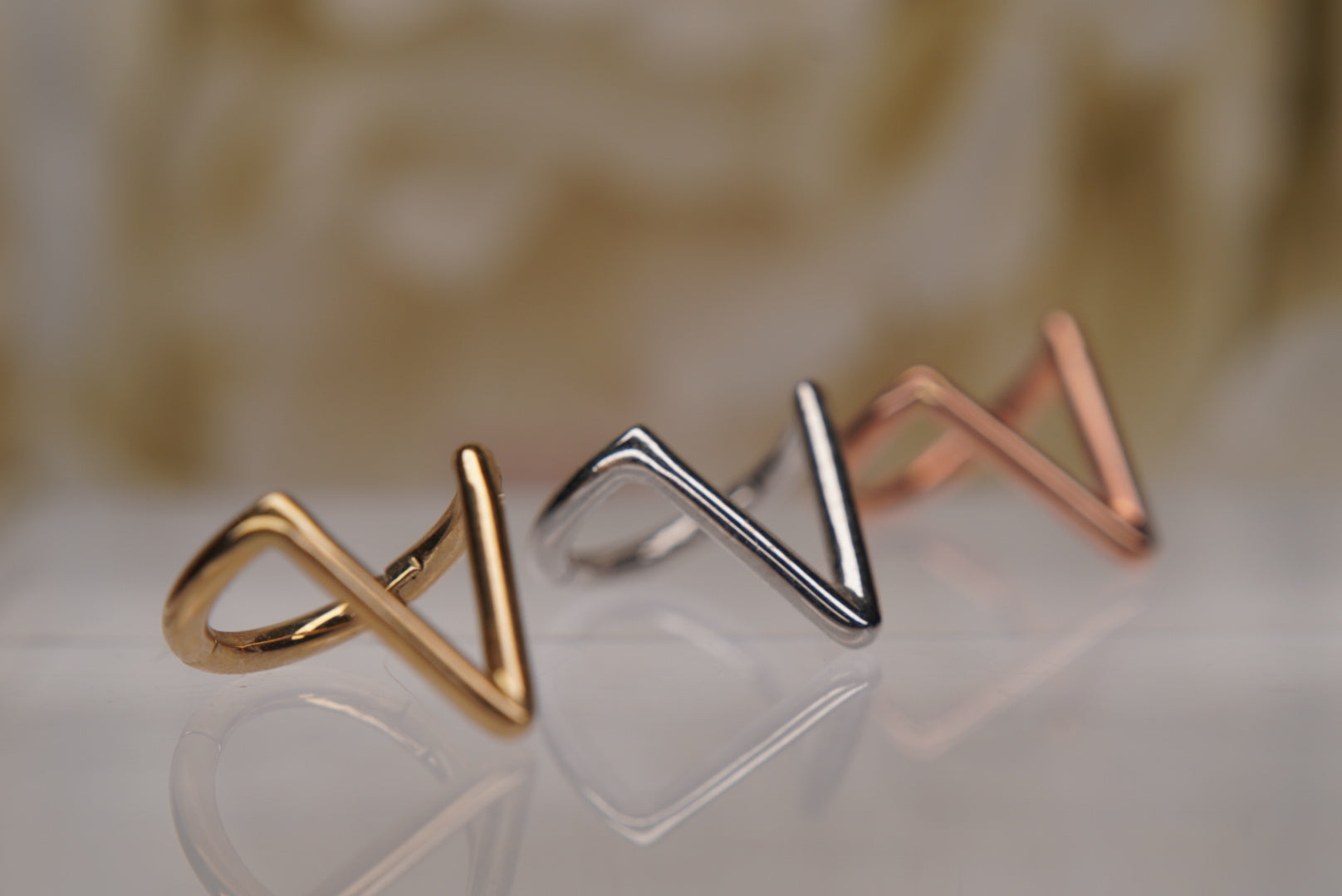 Perpendicular V-Ring