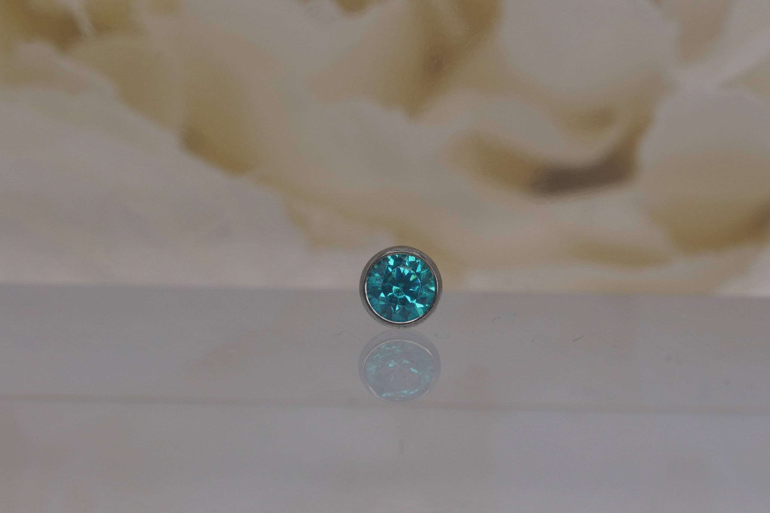 Round Bezel - Mint Green Crystal
