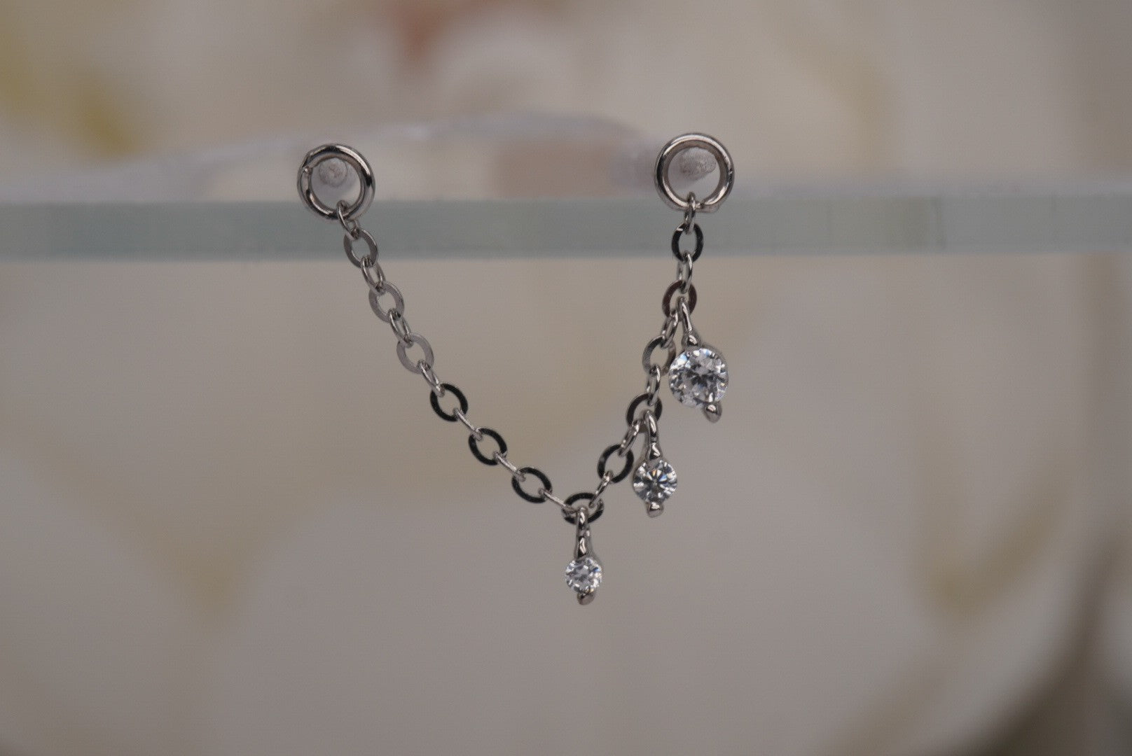 Novella Chain