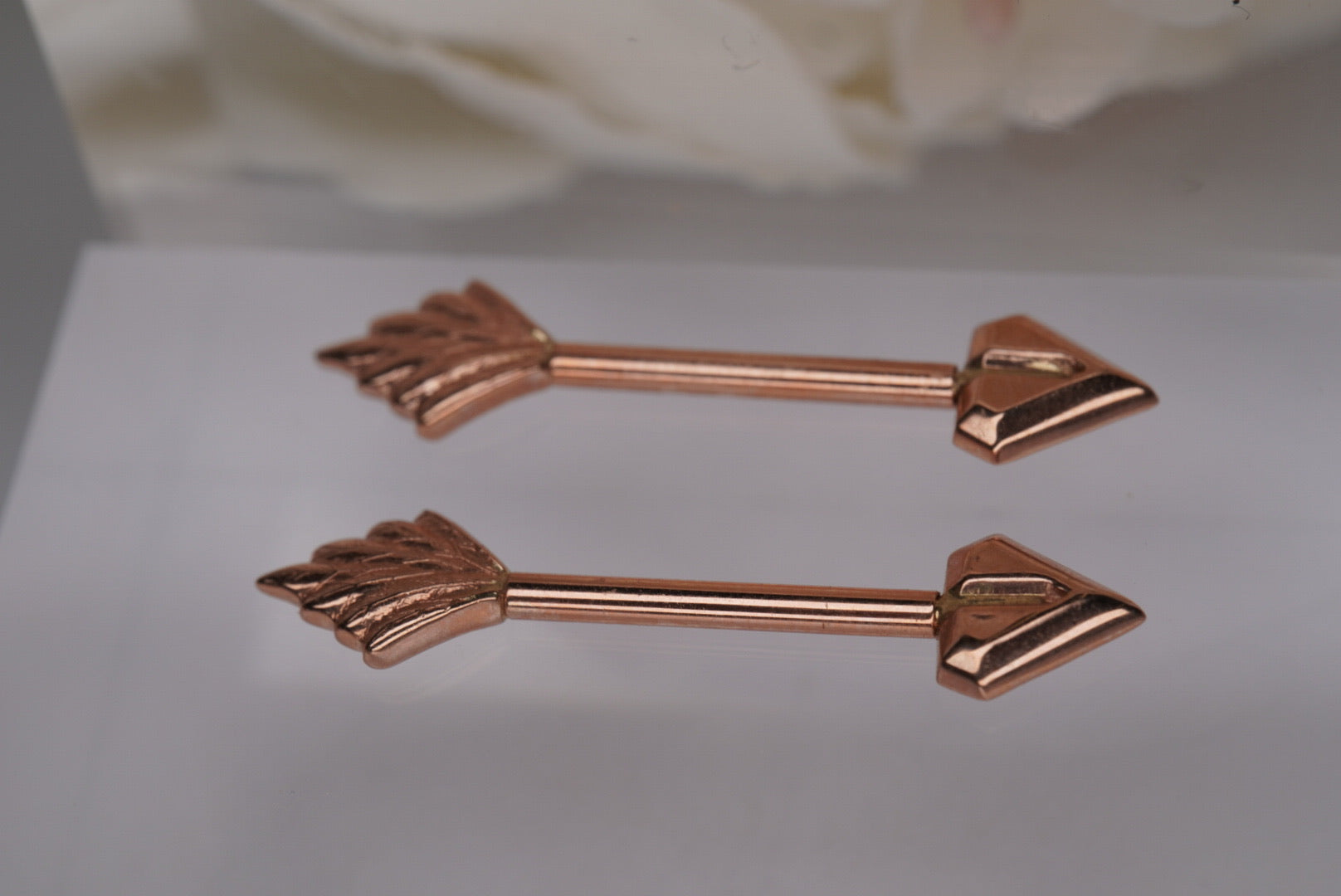 Arrow Barbells in Gold