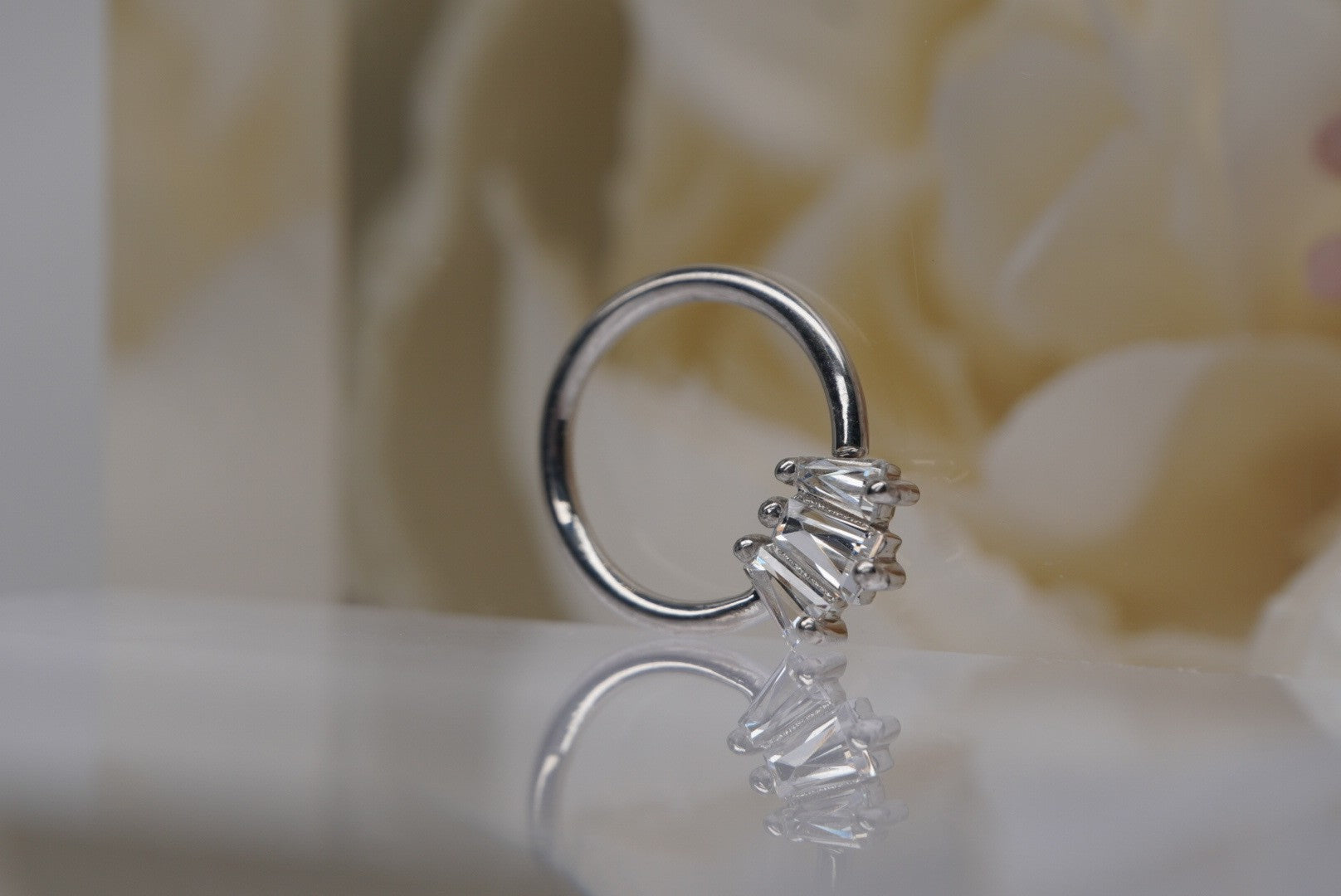 Gemma Trois Seamless Ring- 16g 3/8"