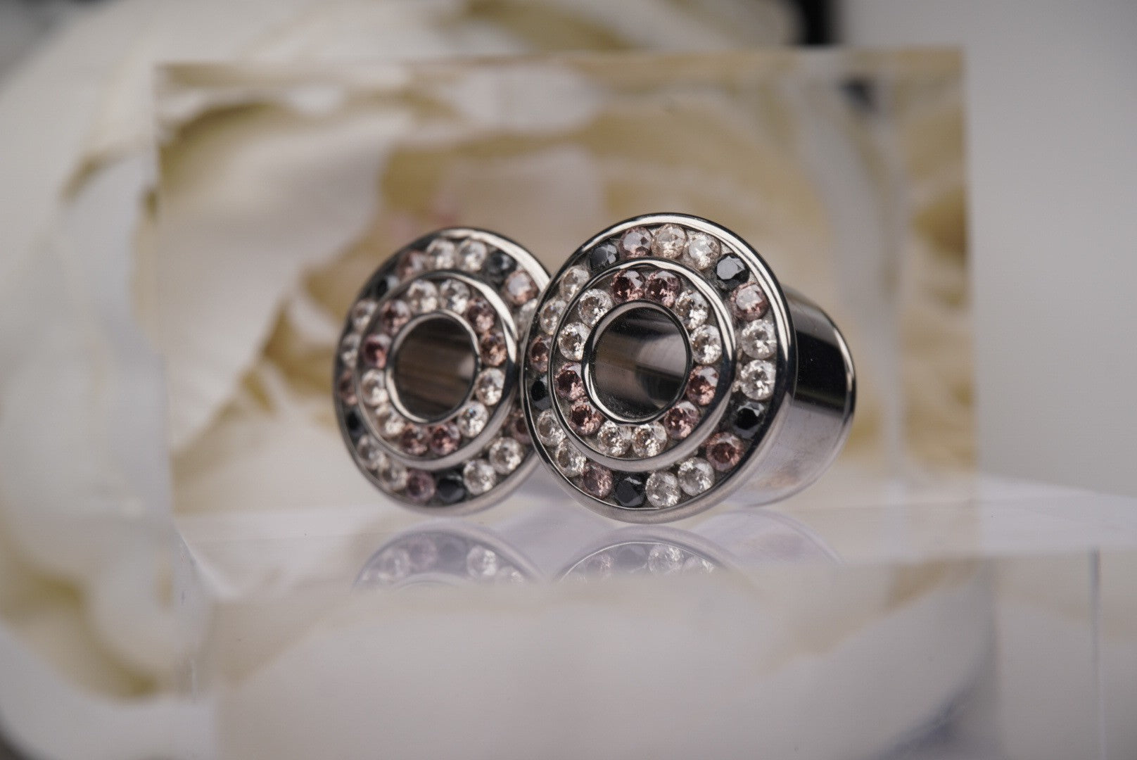Gemmed Eyelets in Champagne, Black, White & Brown-  1/2g