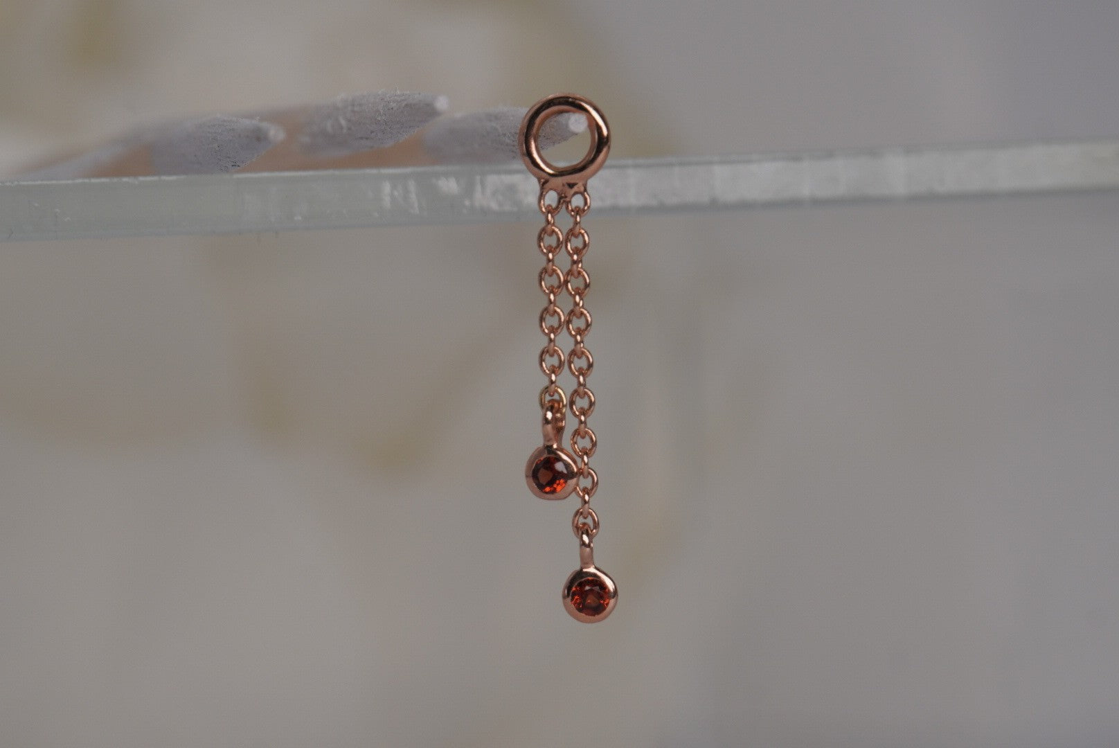 Gemmed Cascade with Garnet