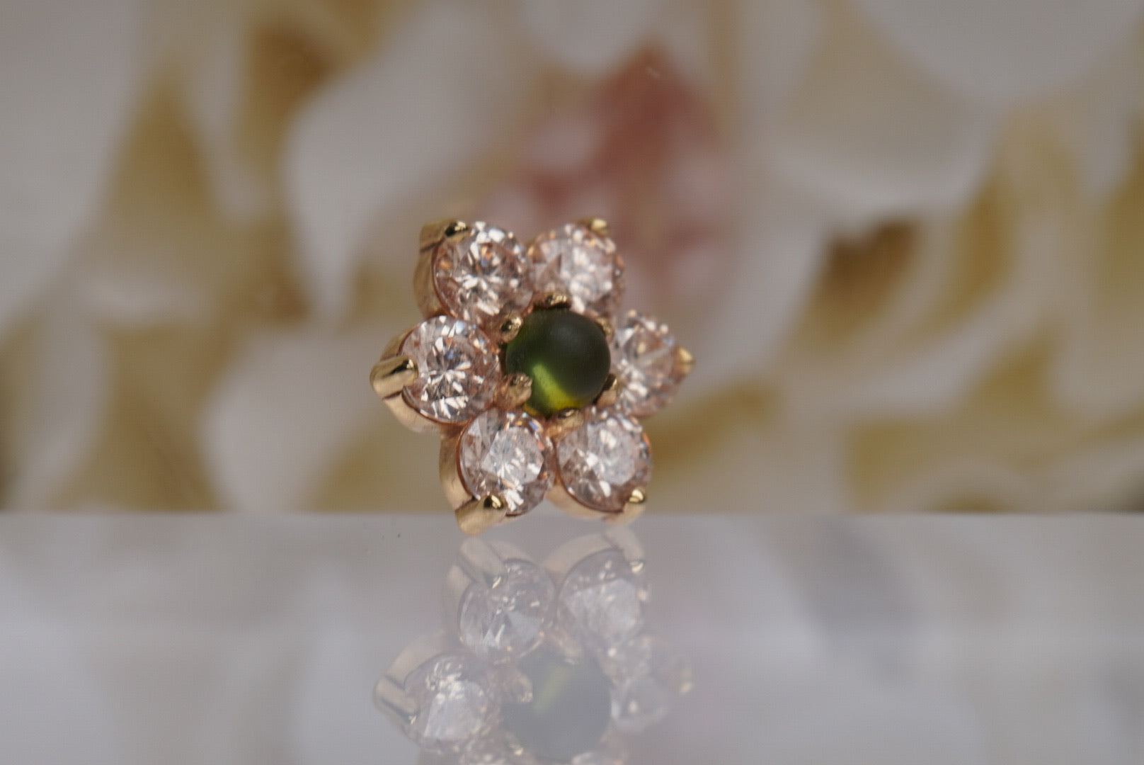 Jade Flower- 12/14g Yellow Gold
