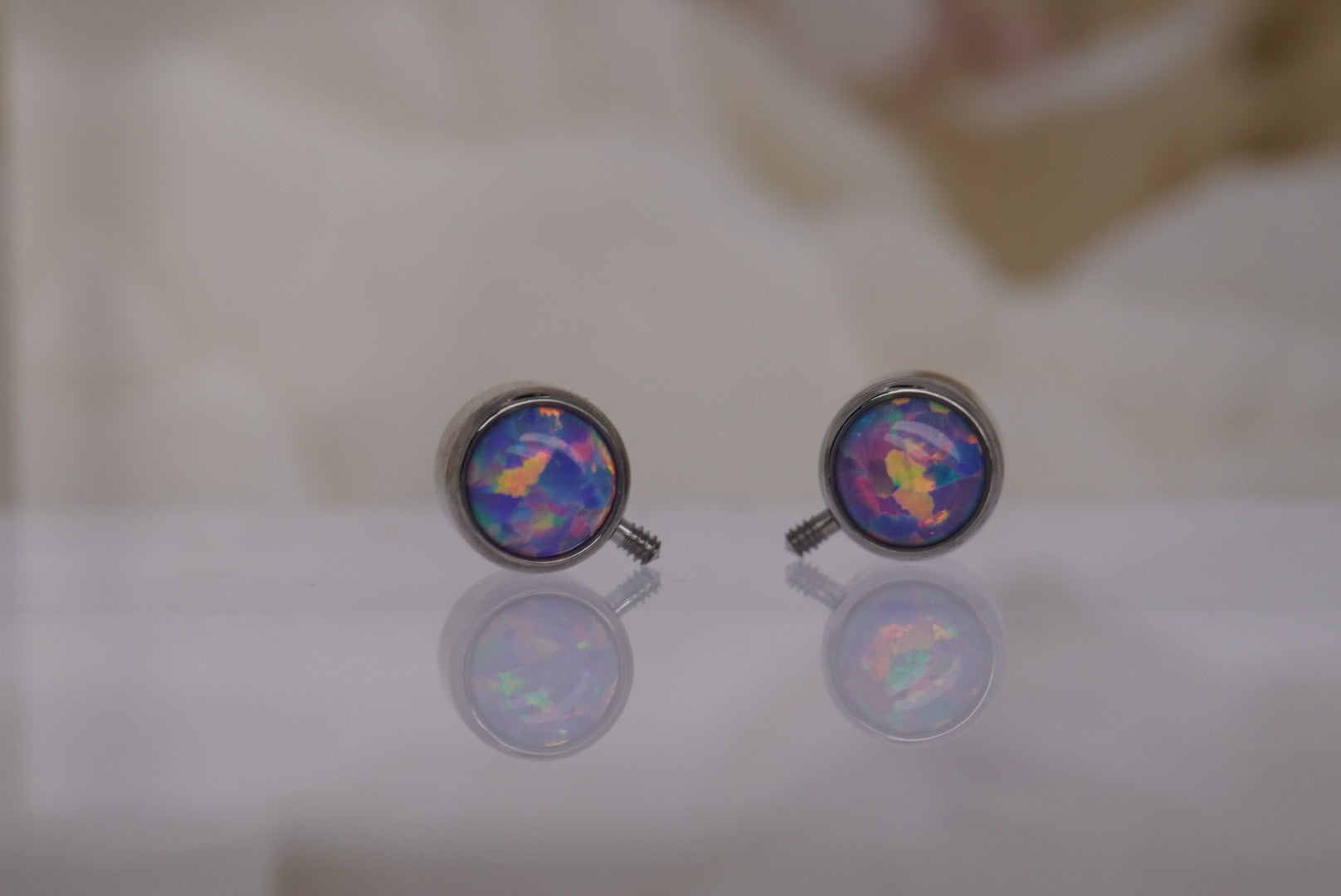 Side Facing 14g Bezel-set Opals