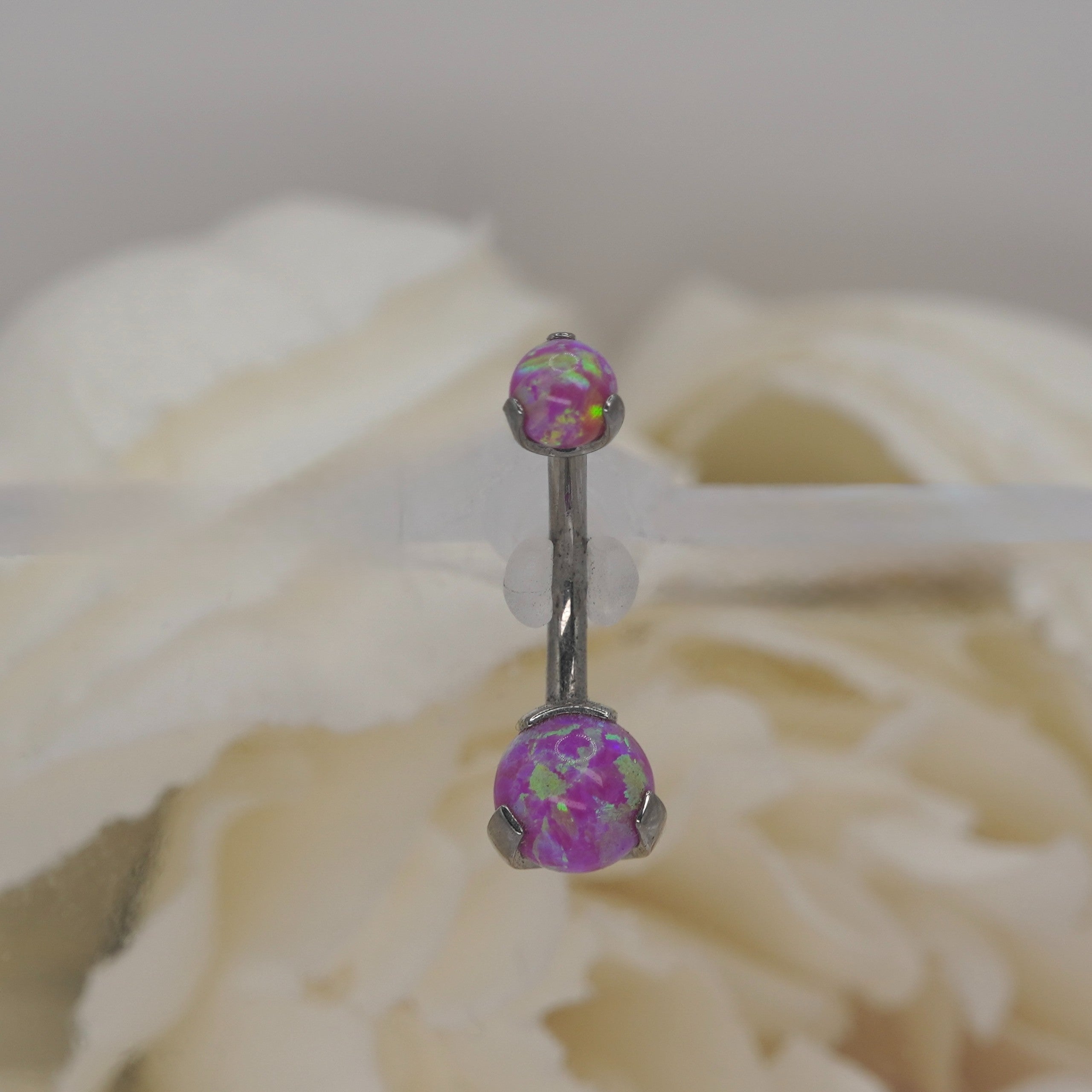 3-Prong Navel with Magenta Opals in 14g