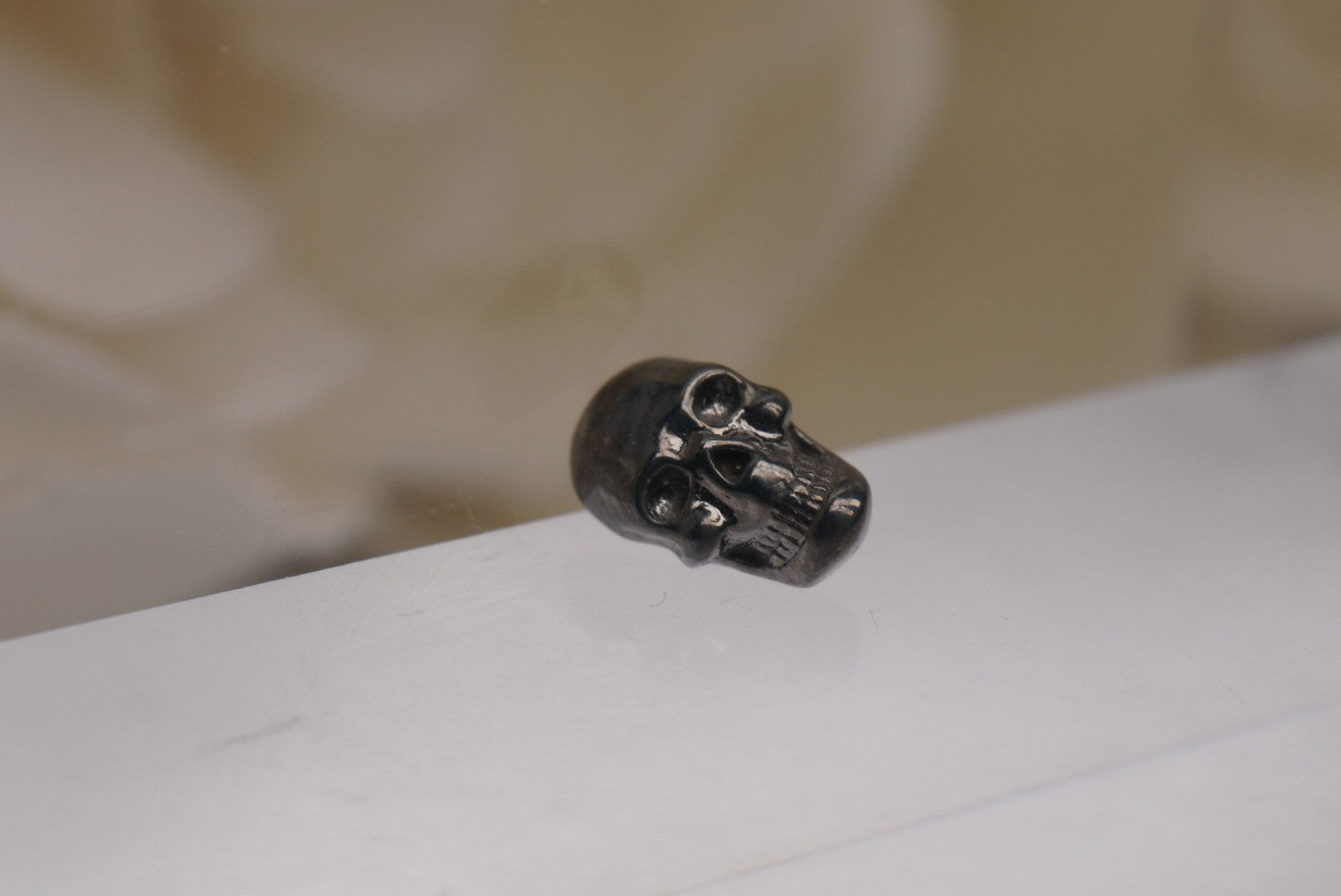Flat Back Skull-7mm