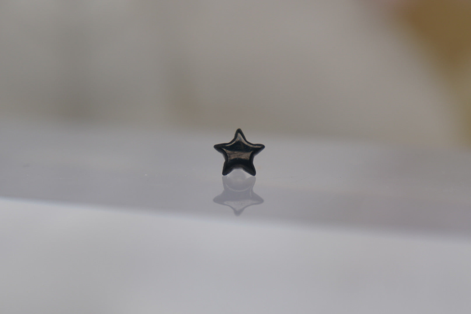 14g Diamond-Like Carbon Star (Black)