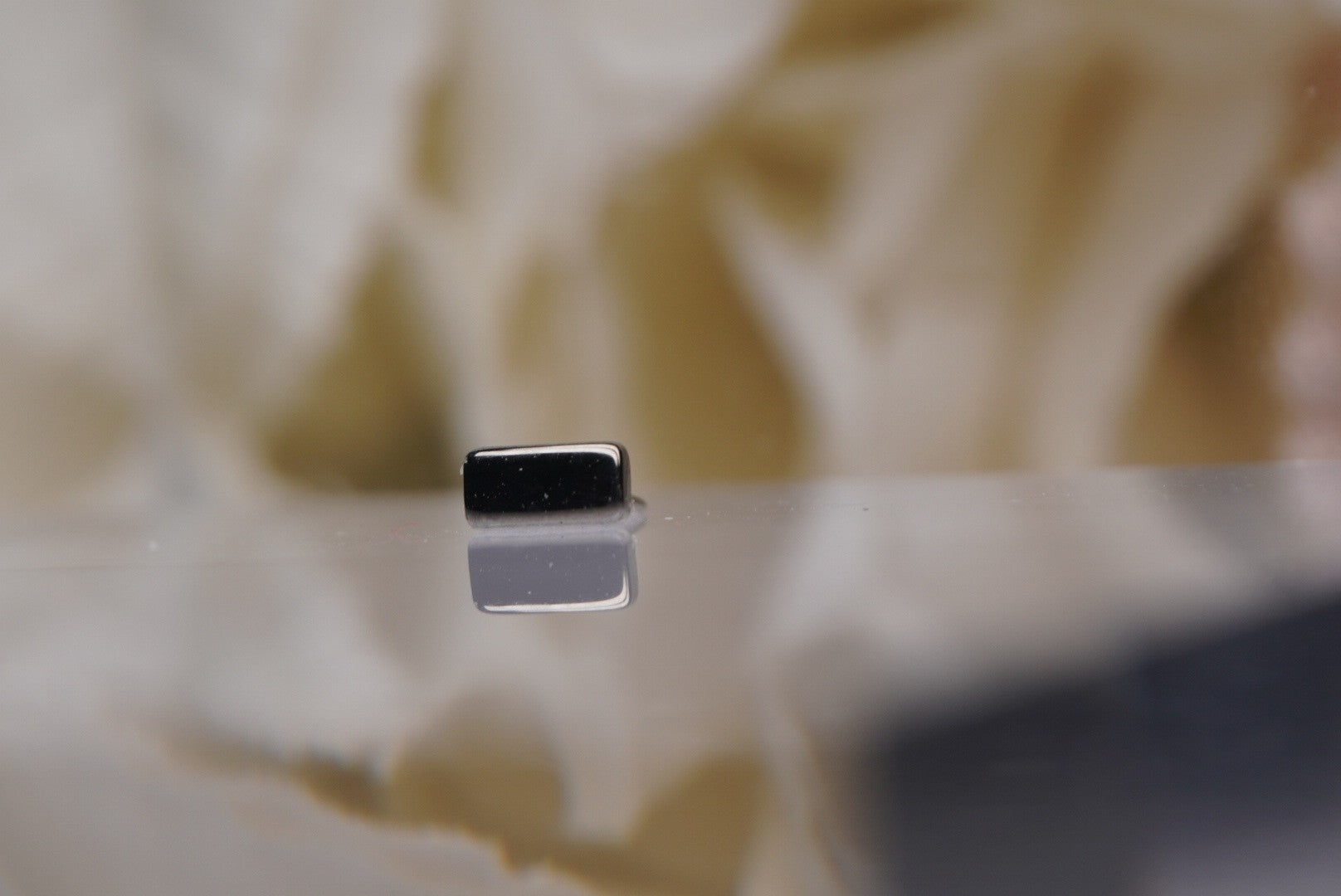 Junipurr Rectangle in Titanium