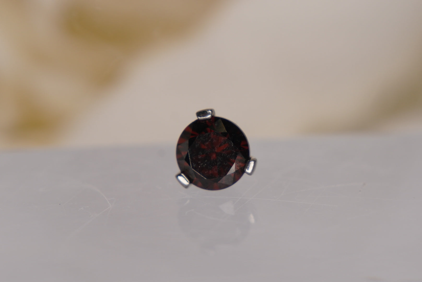 Brown Crystal Prong-12/14g