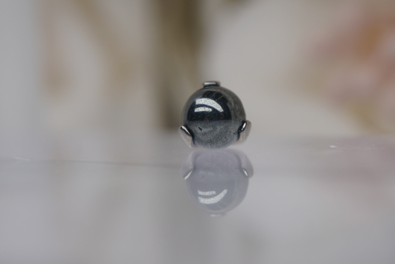 Hematite Natural Stone Prong Setting- 16/18g