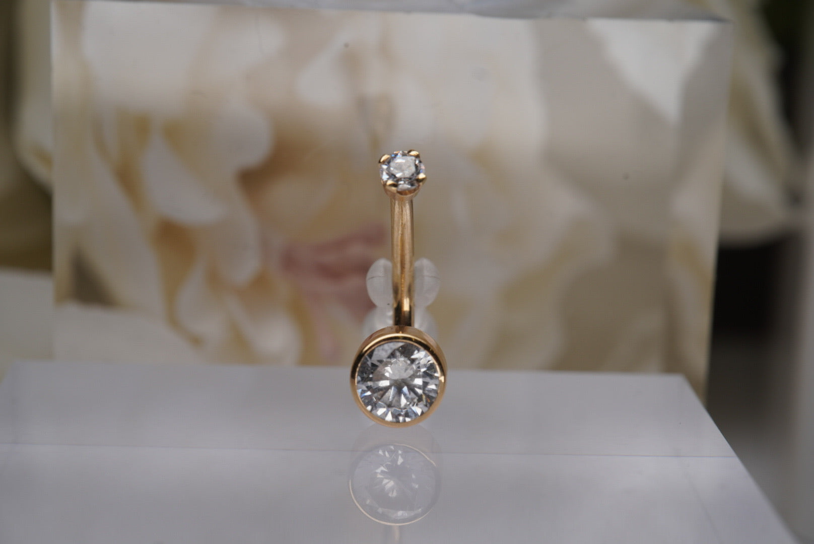 6mm Bezel Navel in Yellow Gold