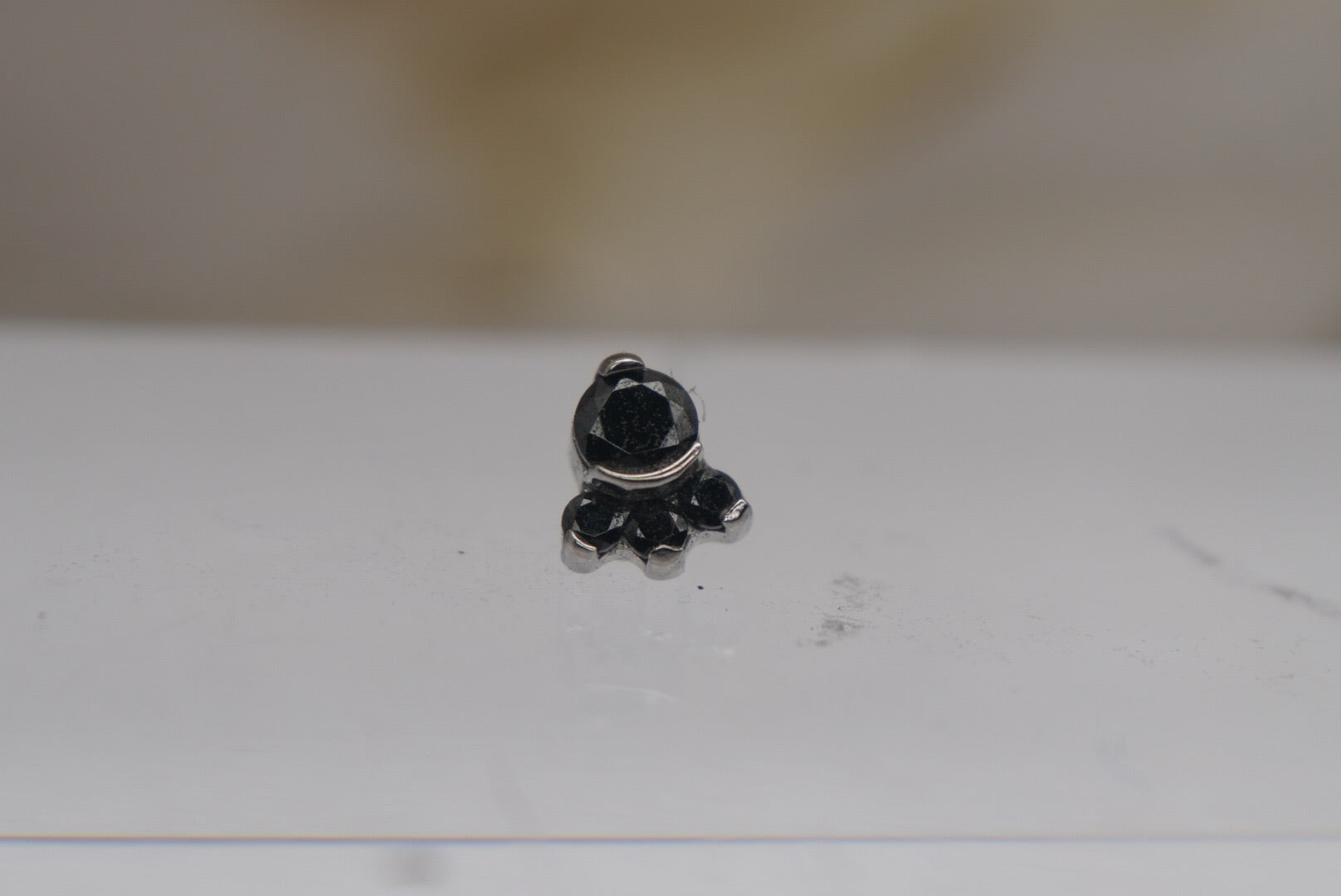 Carina (Black)