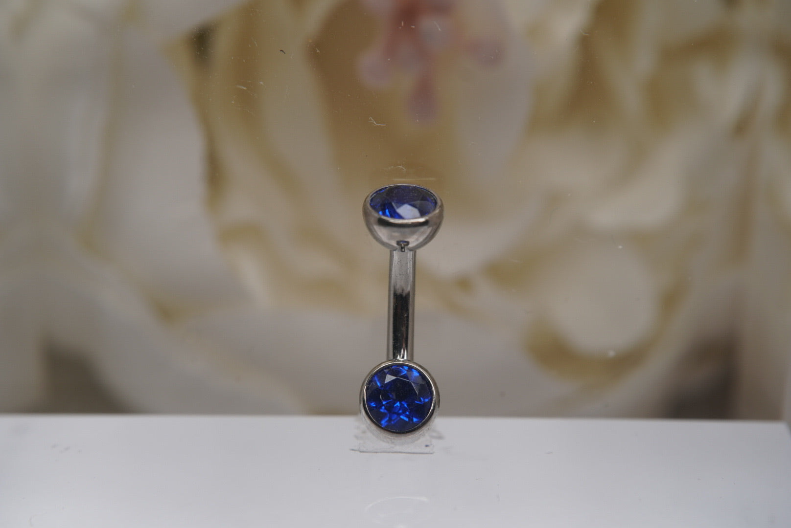 Sapphire Blue Crystal Navel in a Bezel Setting  (4mm/4mm)