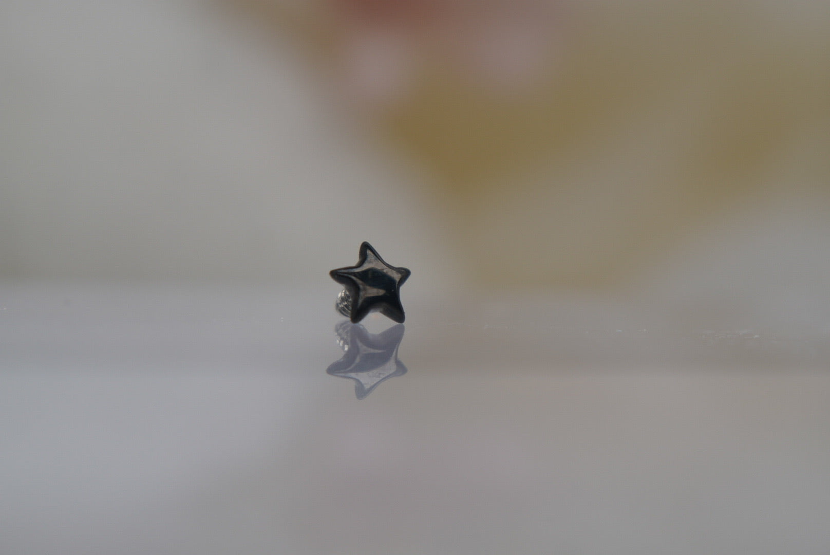 14g Diamond-Like Carbon Star (Black)