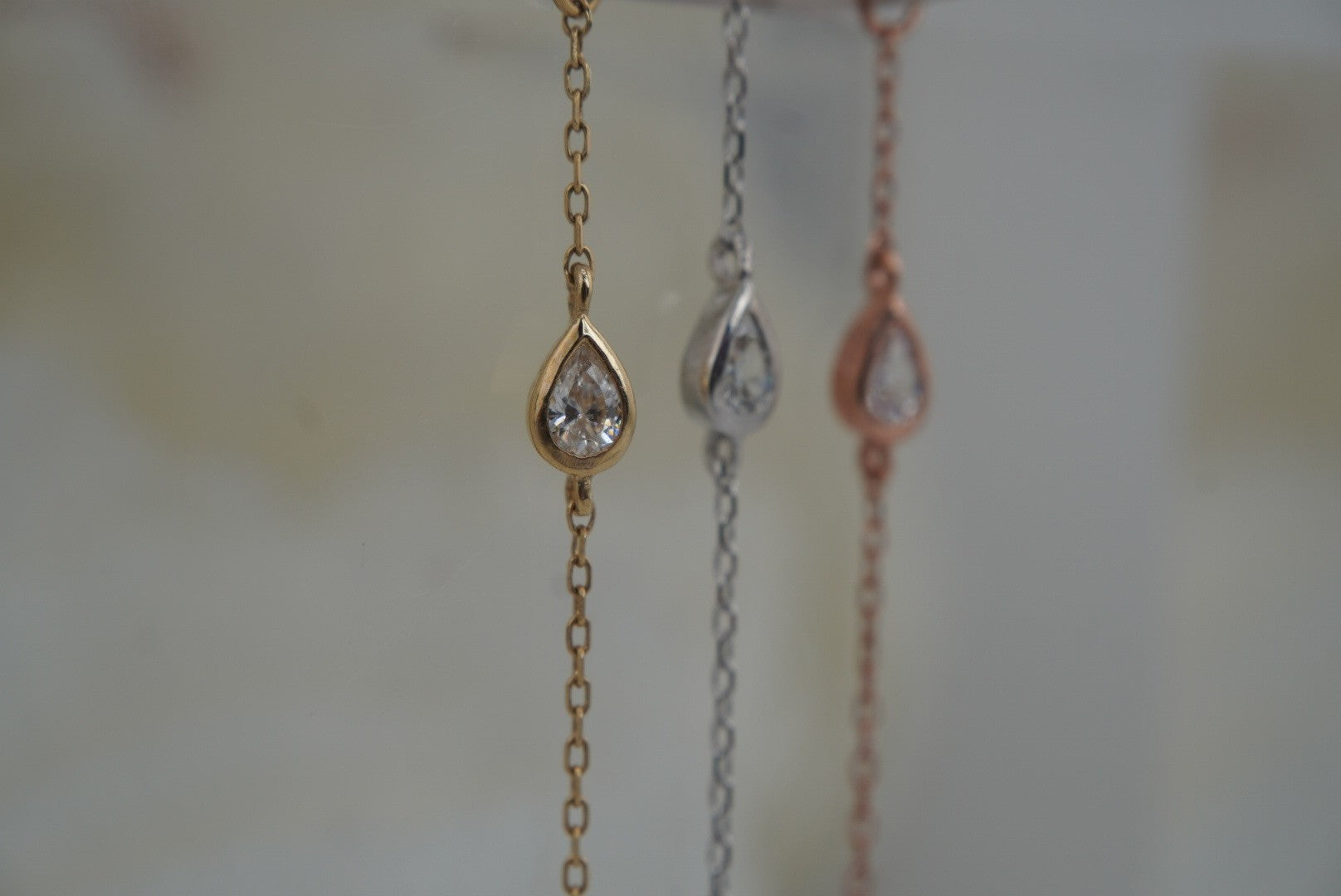 Single Chain with a Teardrop Crystal
