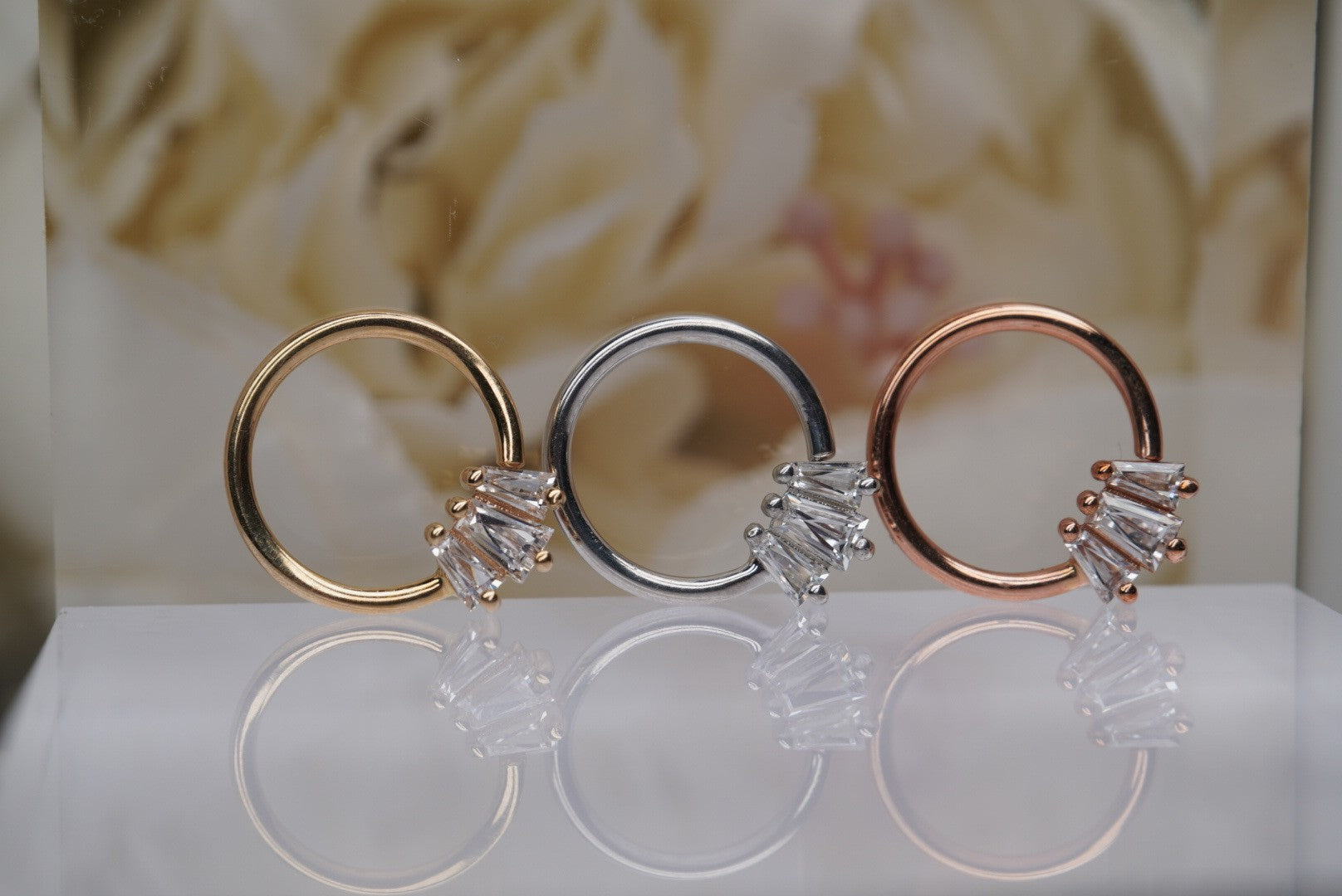Gemma Trois Seamless Ring- 16g 3/8"