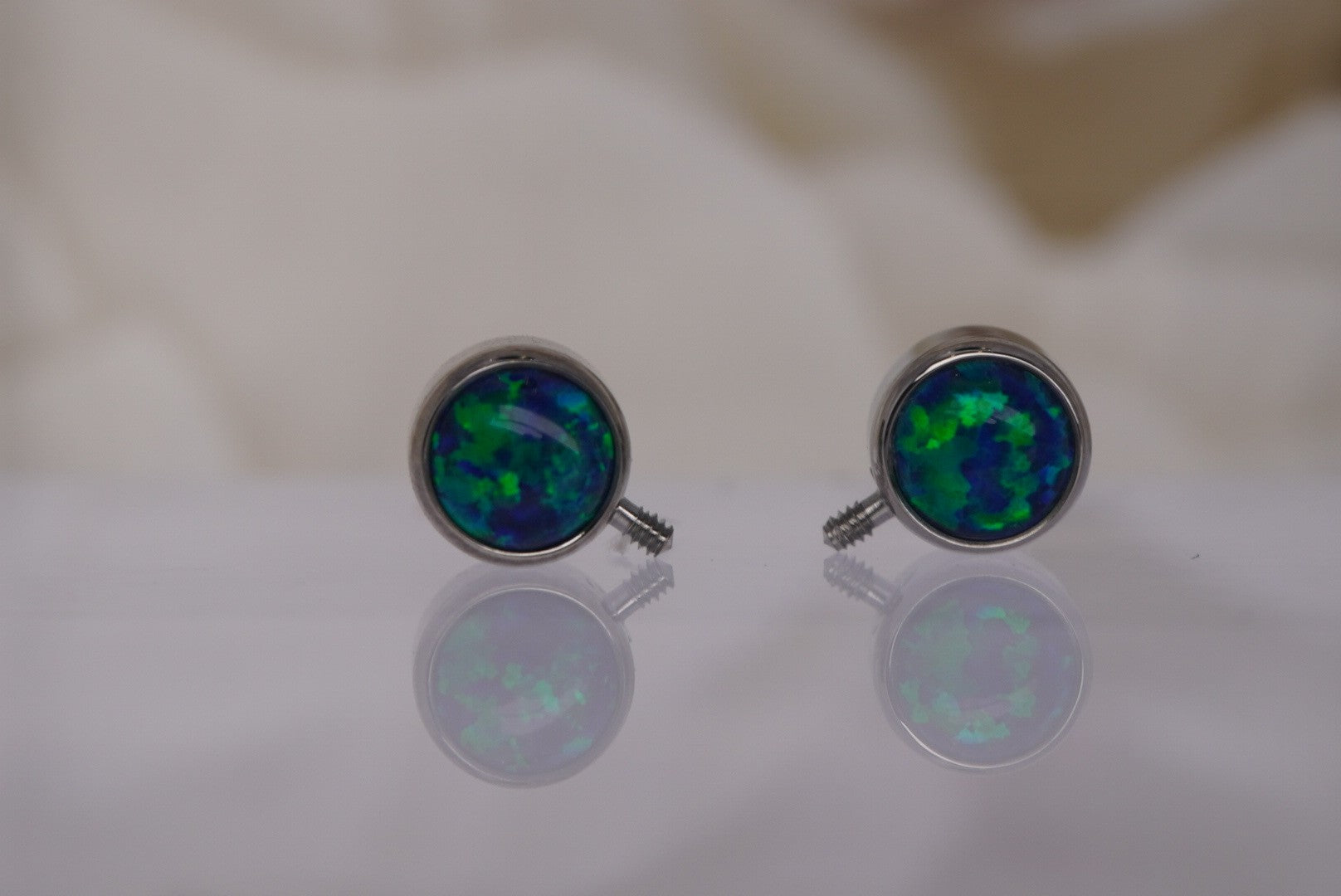 Side Facing 14g Bezel-set Opals