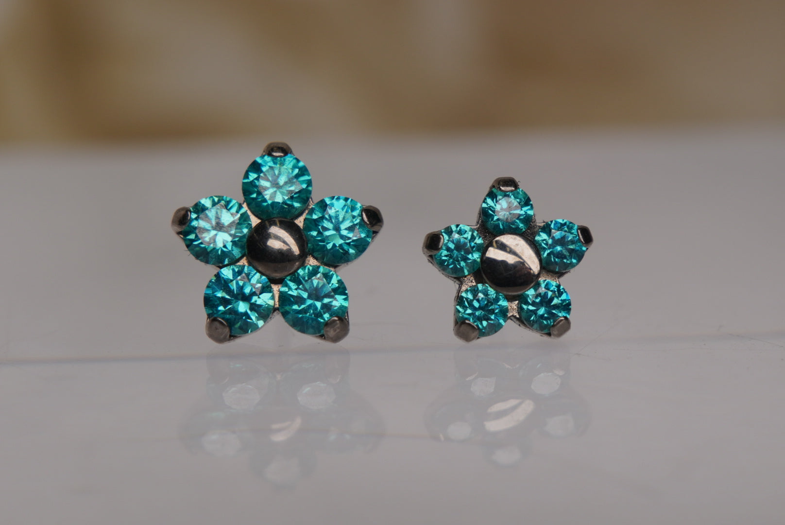 5-Petal Flower (Mint Green)