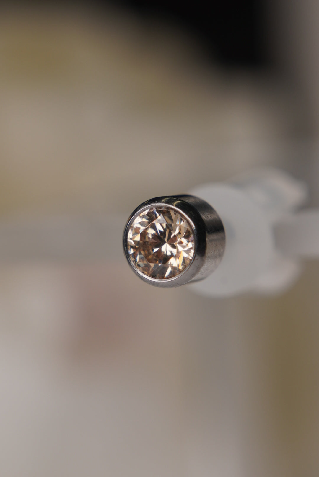 Champagne Crystal- Bezel