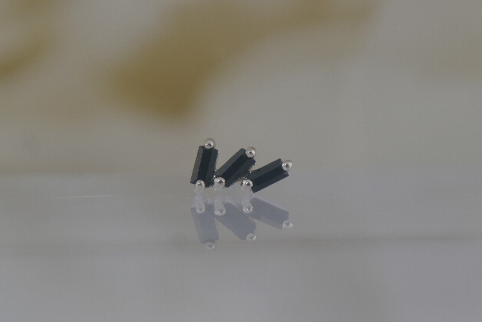 Staxx with Black Spinel