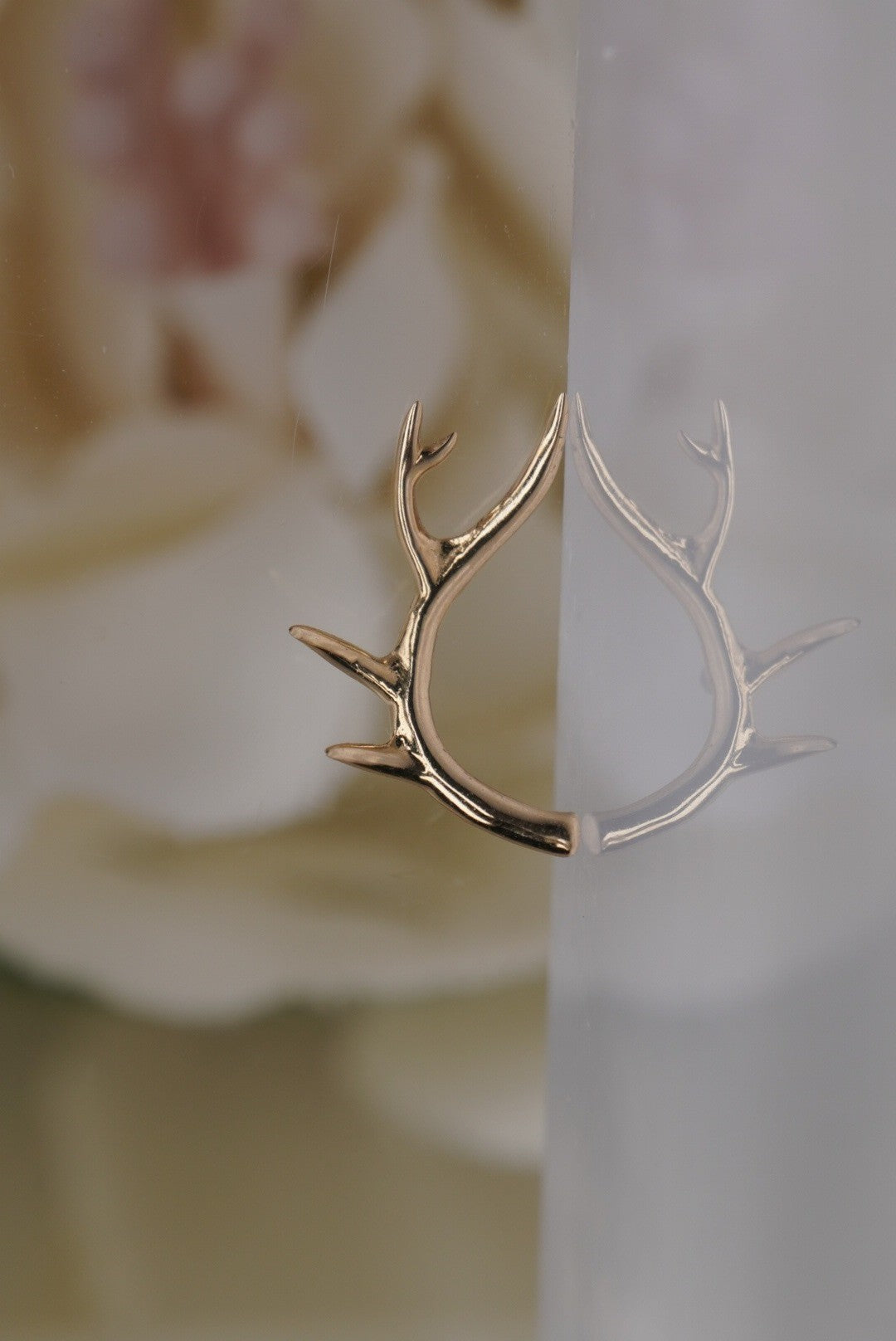 Antler - Right Facing