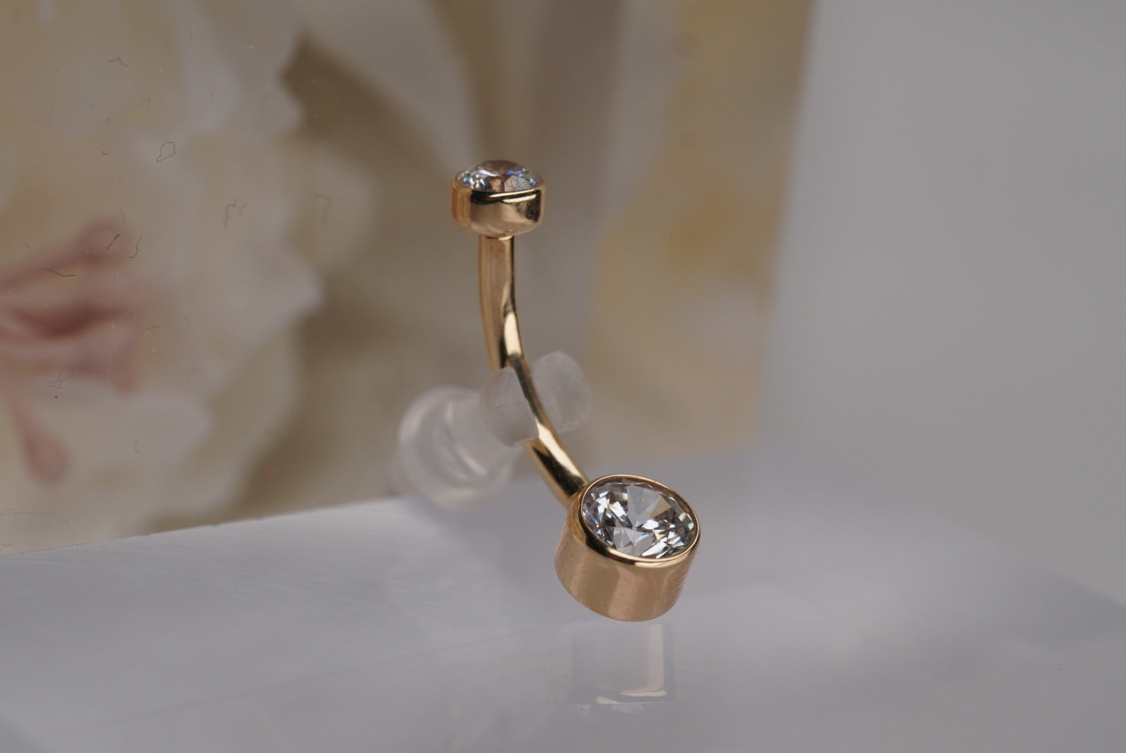 5mm Bezel Navel in Yellow Gold