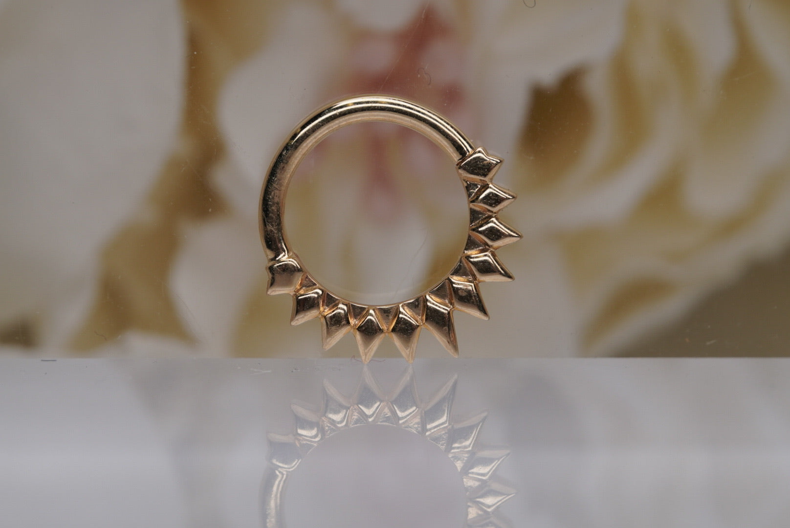 Petite Pyramid Seam Ring
