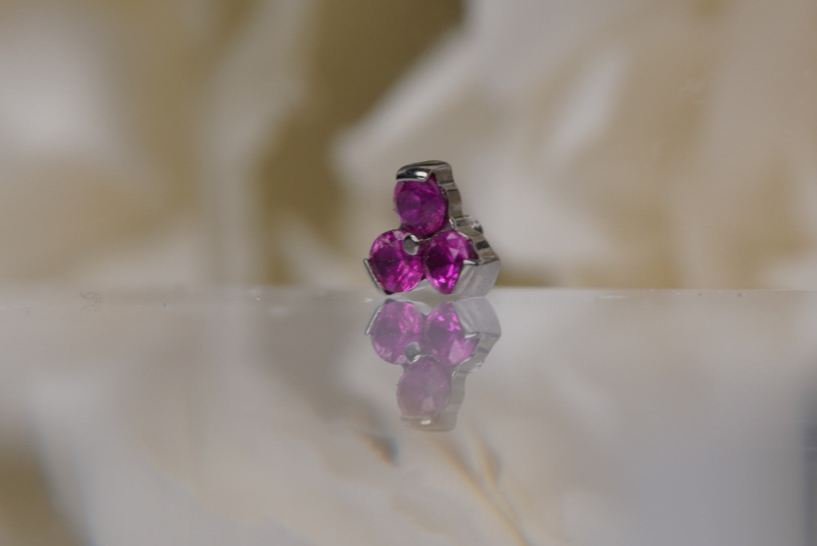 Trinity- 4mm (Dark Pink)-12/14g