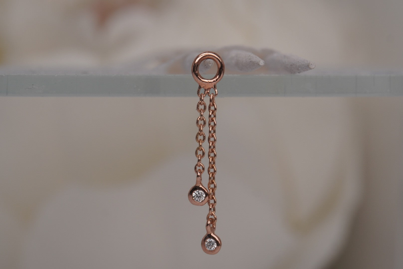 Gemmed Cascade with Diamonds