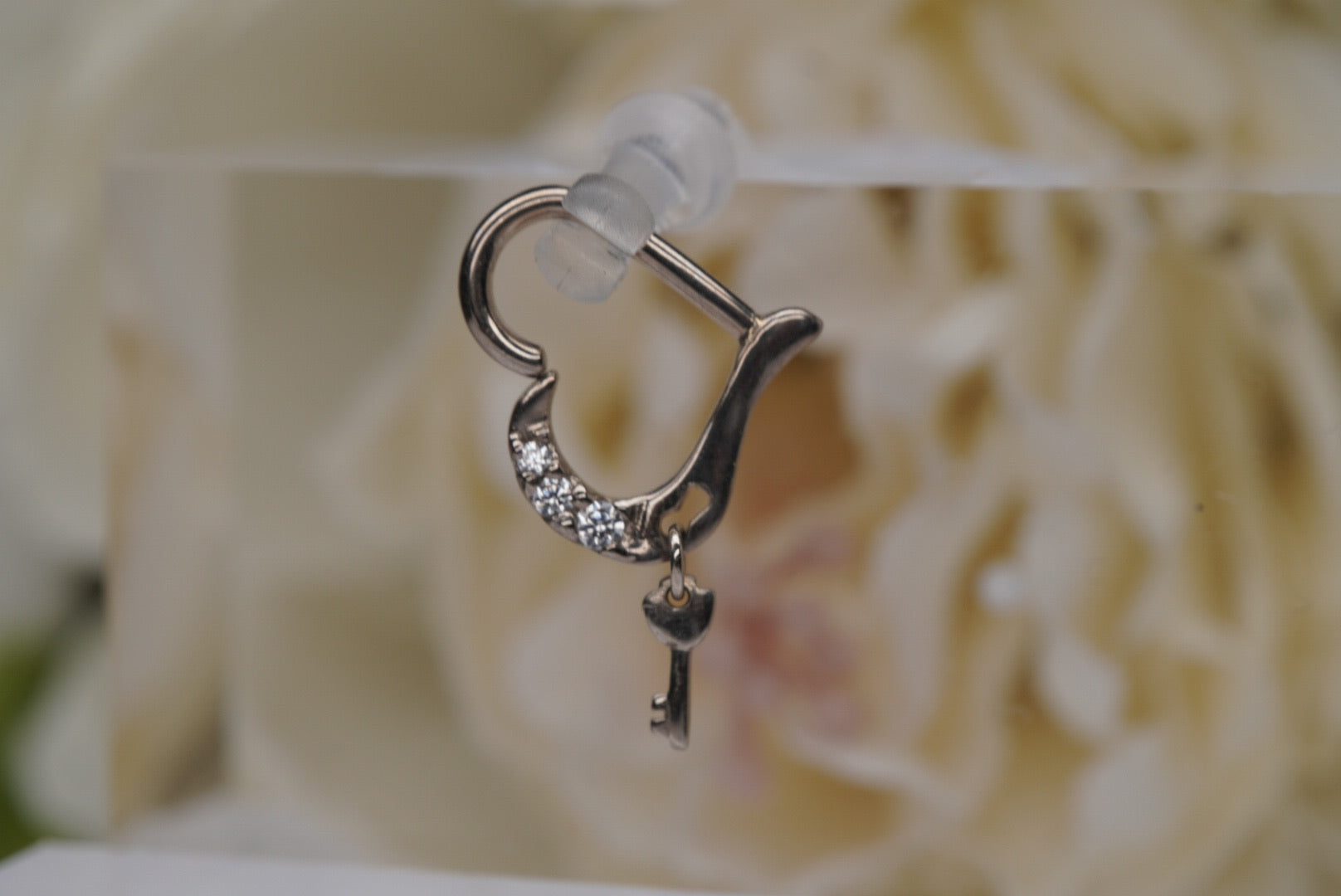 Avain in White Gold 16g 3/8" RIGHT